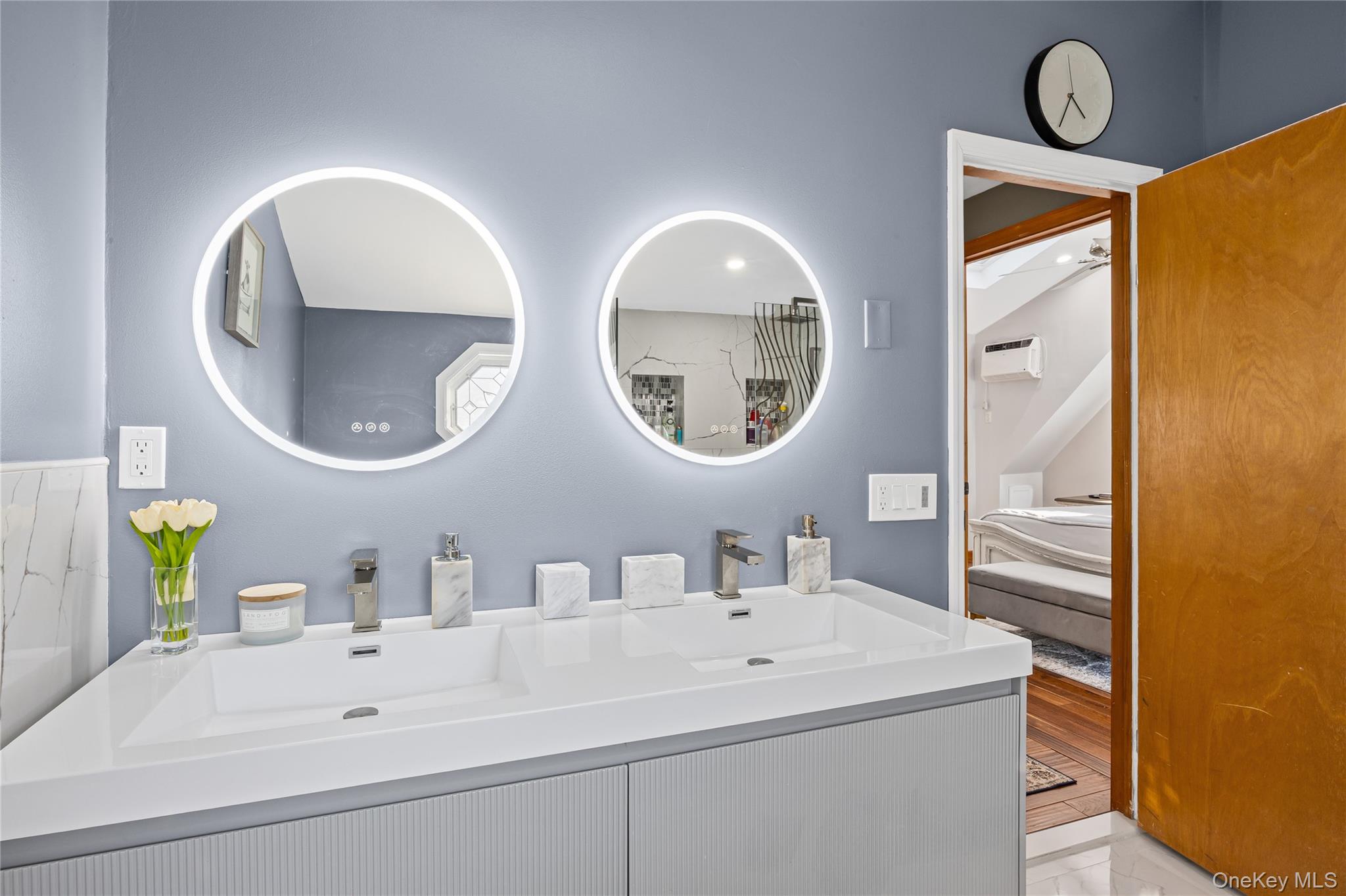 #18 photo, 43 Wildflower Lane, מחוז נסאו Wantagh , NY 11793