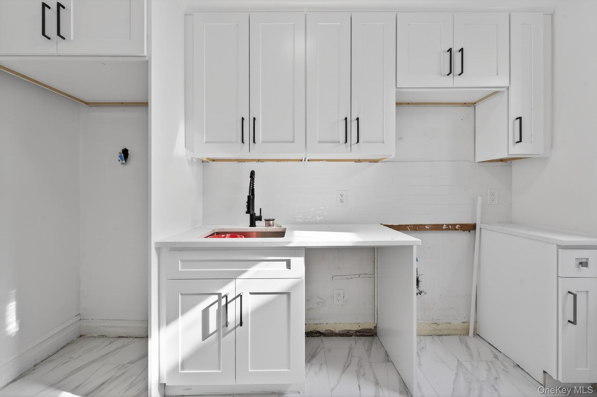 #9 photo, 667 Hemlock Street, ब्रुकलीन Brooklyn , NY 11208