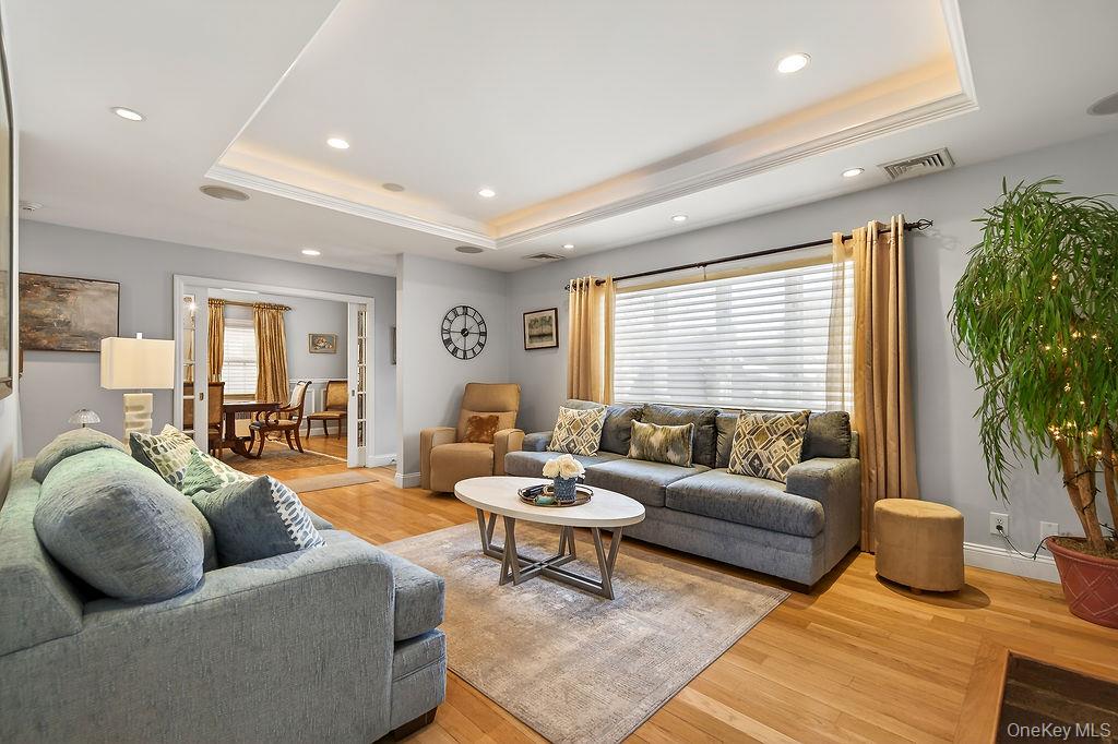 #13 photo, 1309 Shelbourne Avenue, 뉴욕주 Mamaroneck , NY 10543