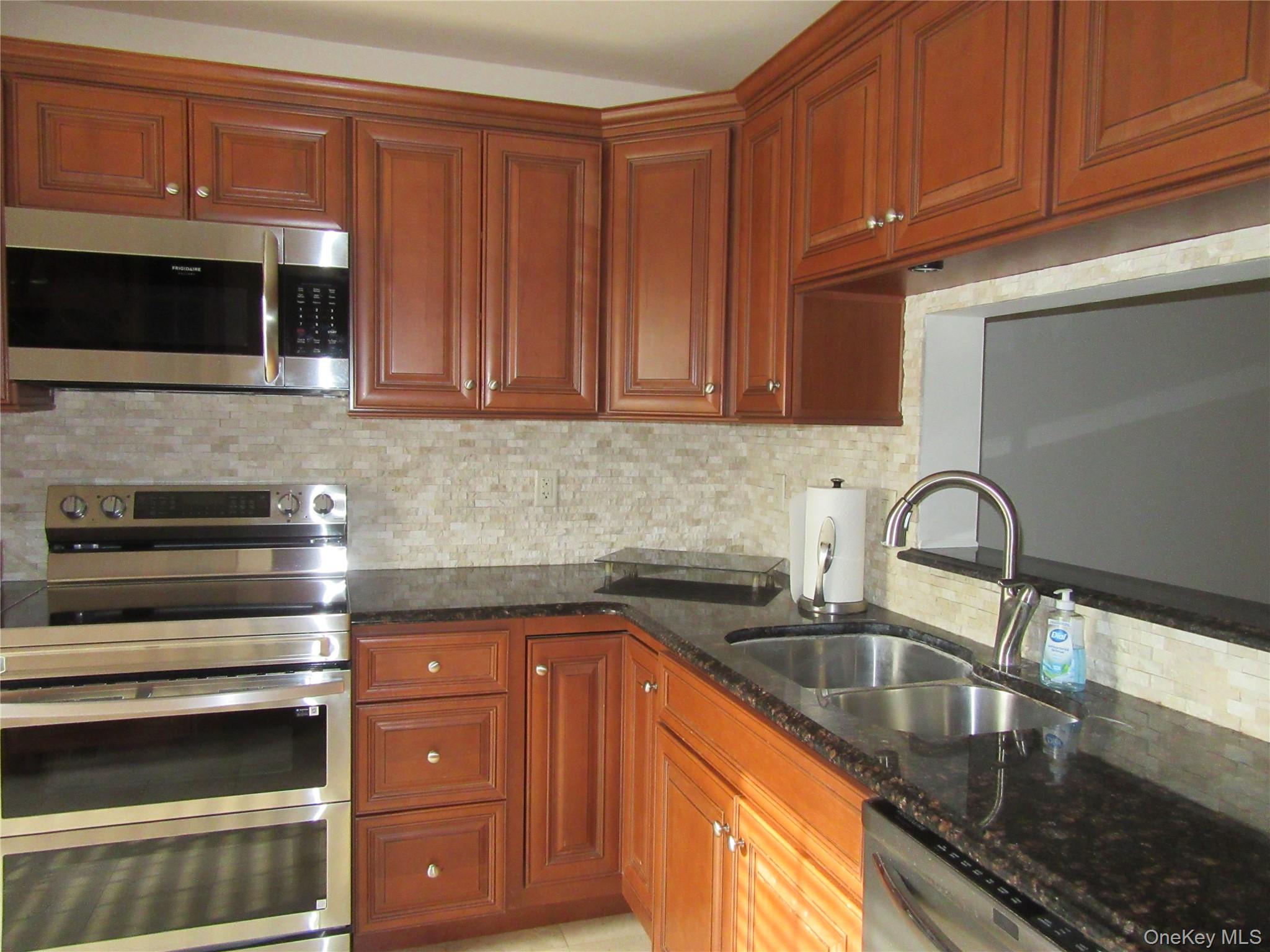 #3 photo, 10 Goldsmith Court, Washingtonville , NY 10992