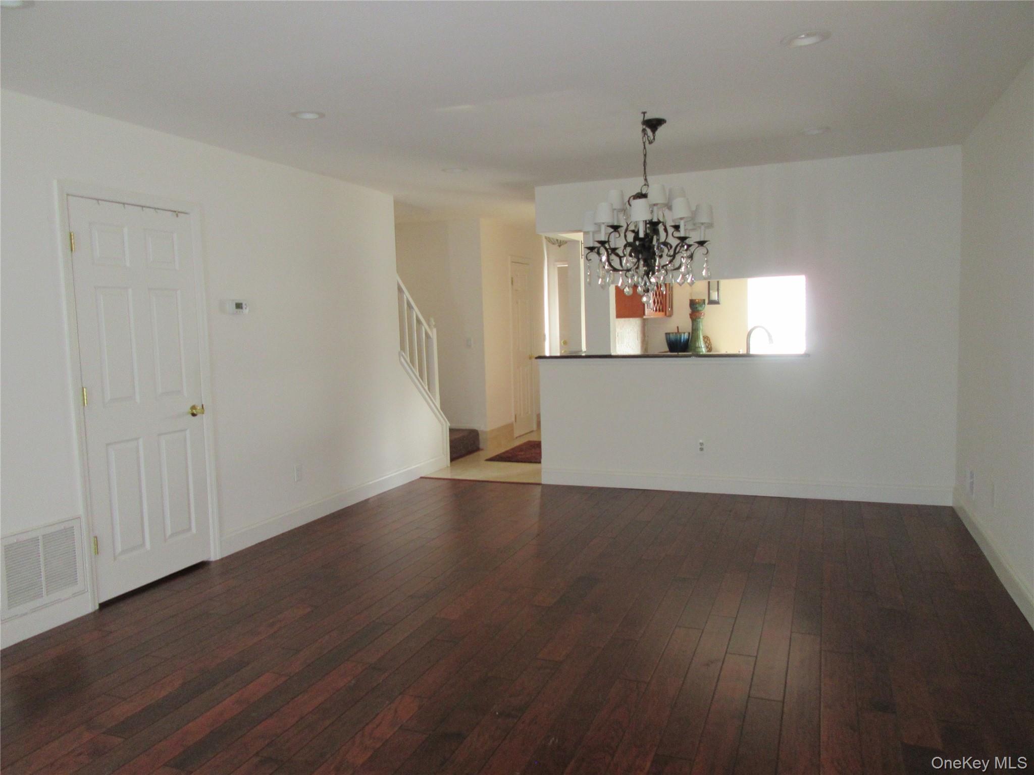 #9 photo, 10 Goldsmith Court, Washingtonville , NY 10992