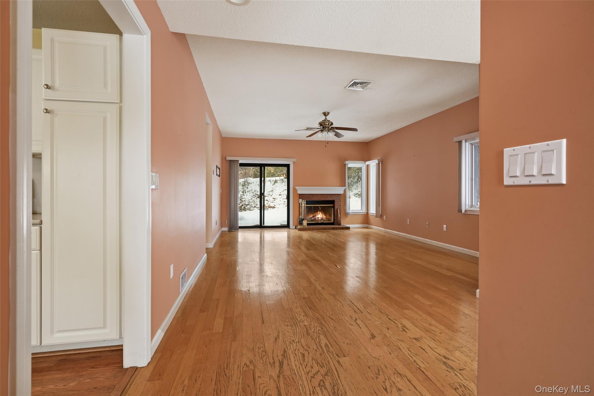 #4 photo, 680 Heritage Hill Drive, Somers , NY 10589