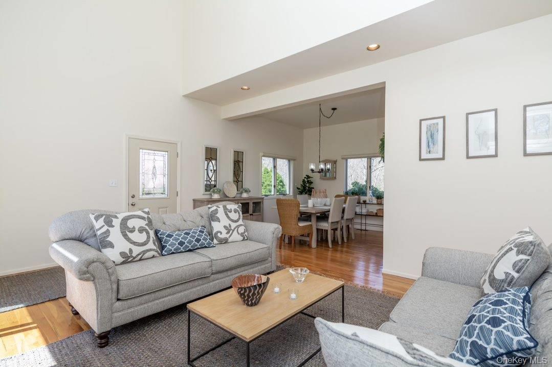 #17 photo, 38 Red Creek Circle, Hampton Bays , NY 11946