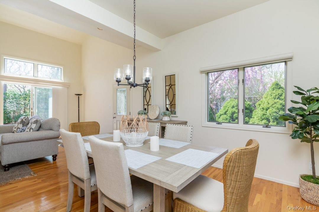 #6 photo, 38 Red Creek Circle, Hampton Bays , NY 11946