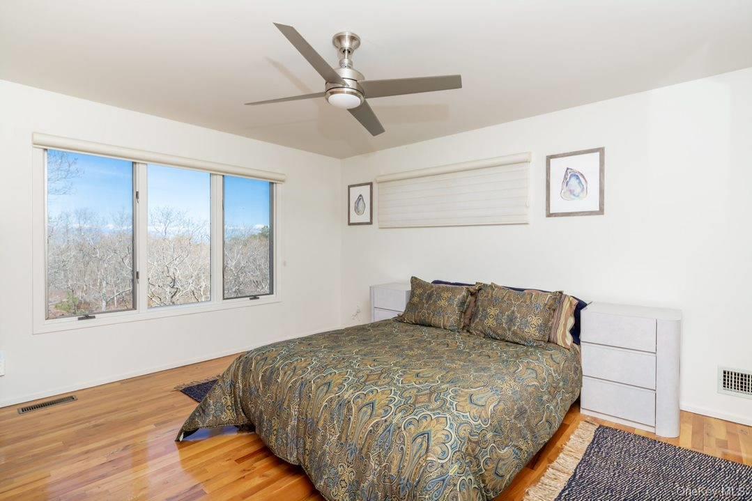 #8 photo, 38 Red Creek Circle, Hampton Bays , NY 11946