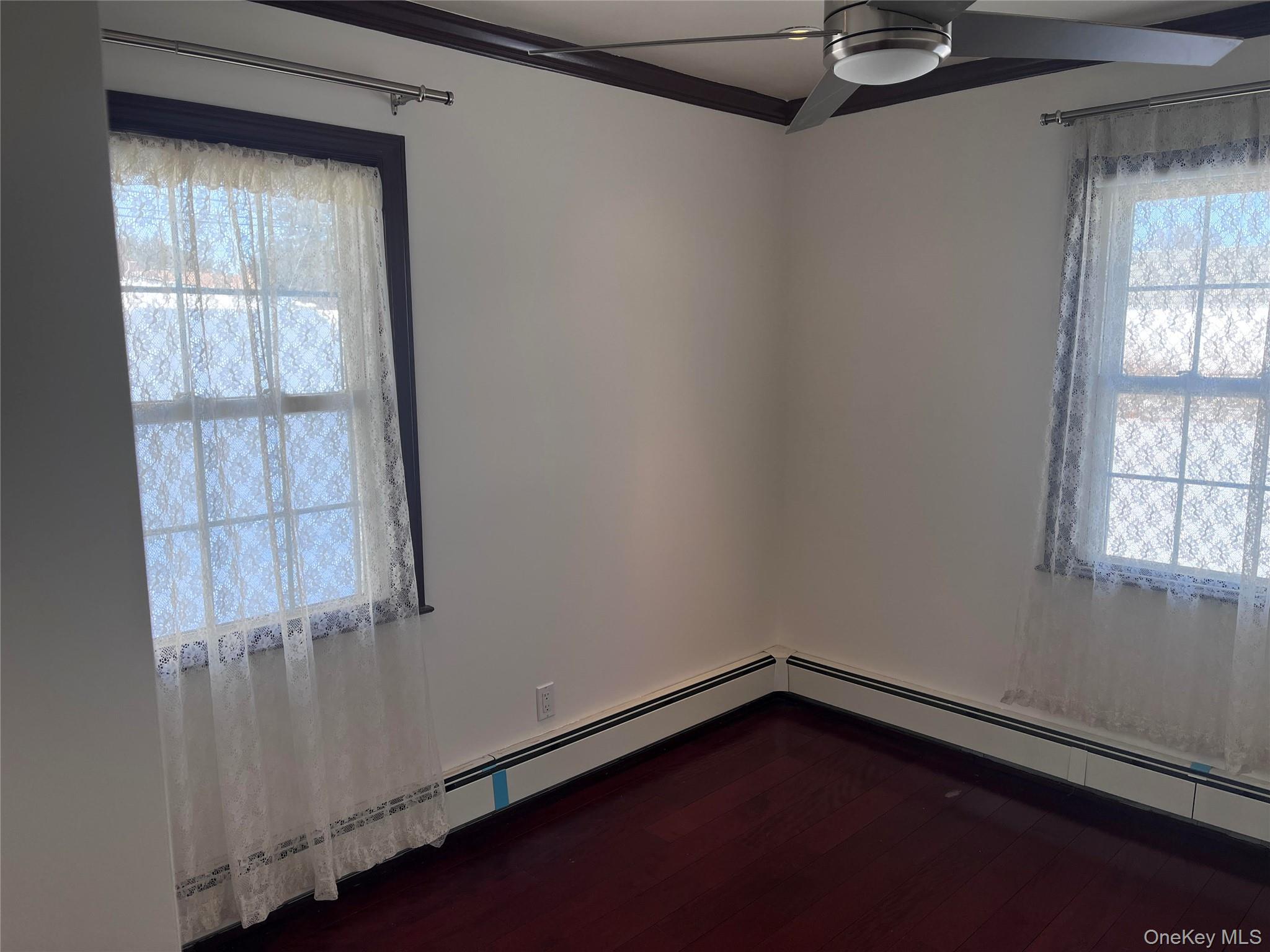 #7 photo, 3 Birch Court, सफ़ोक काउंटी East Farmingdale , NY 11735