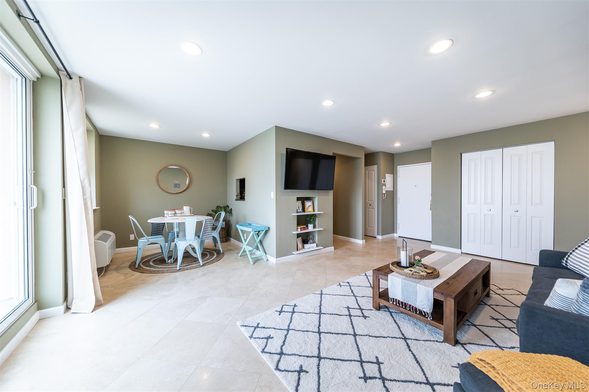 #2 photo, 2 Richmond Road, Lido Beach , NY 11561