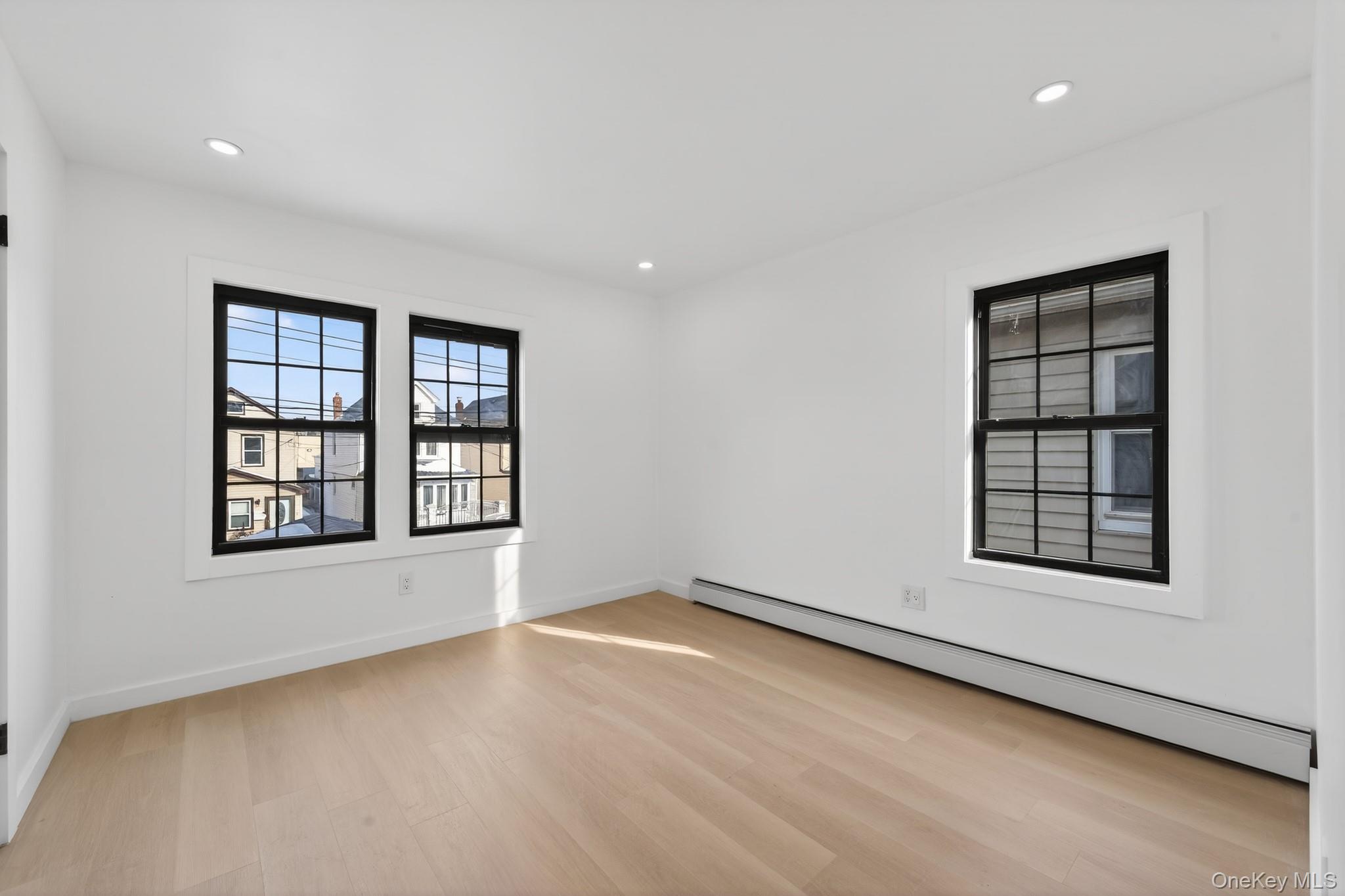 #11 photo, 11420 149th Street, קווינס Jamaica , NY 11436