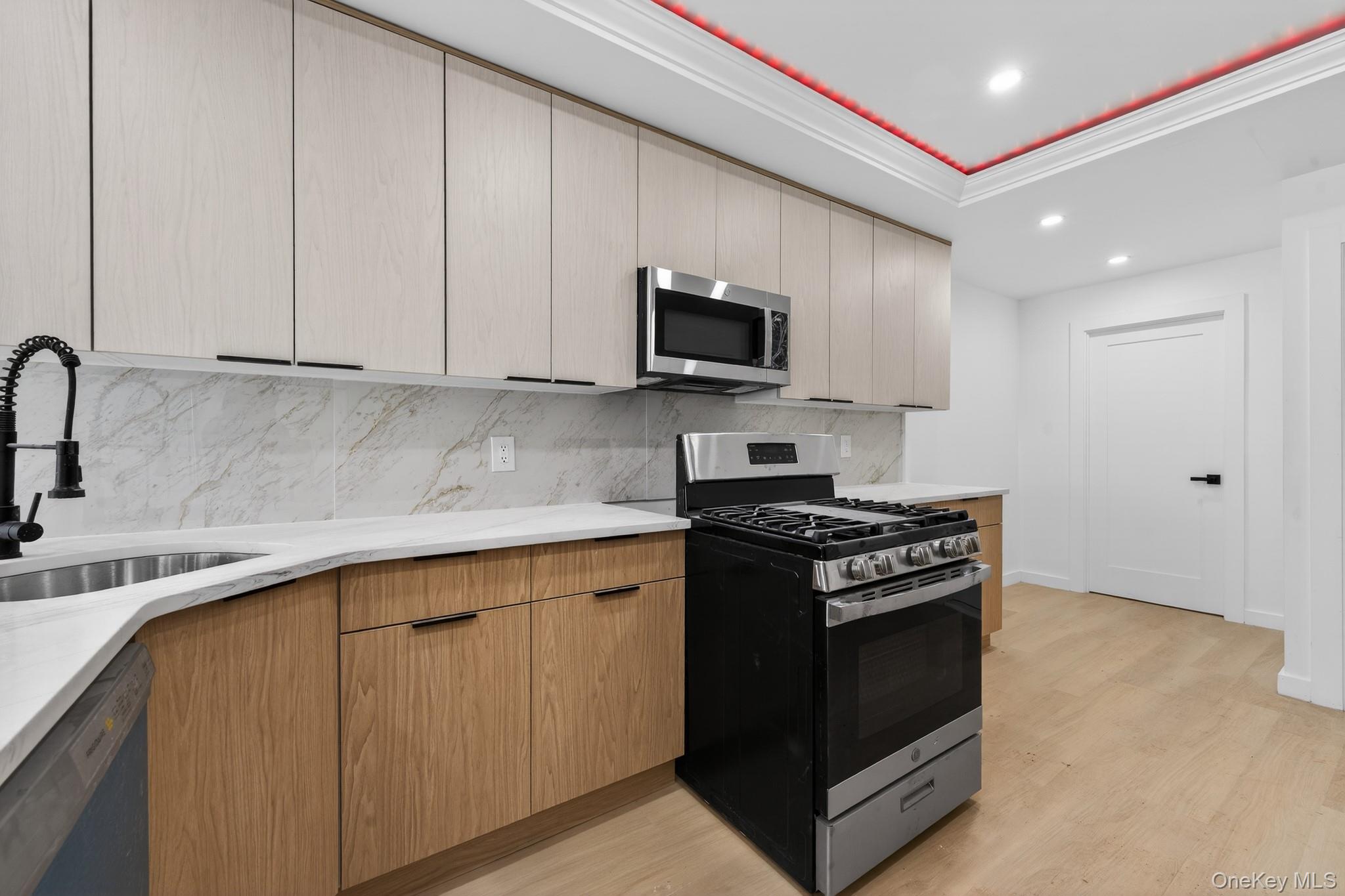 #2 photo, 11420 149th Street, קווינס Jamaica , NY 11436