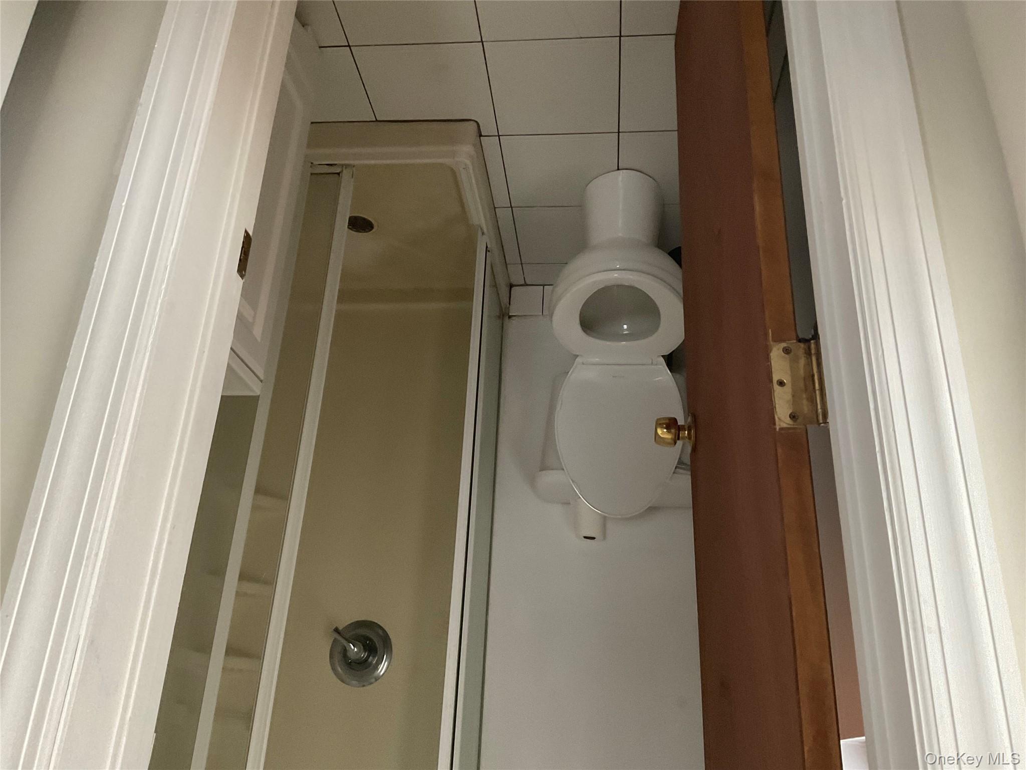 #5 photo, 205 N Wellwood Avenue, Lindenhurst , NY 11757