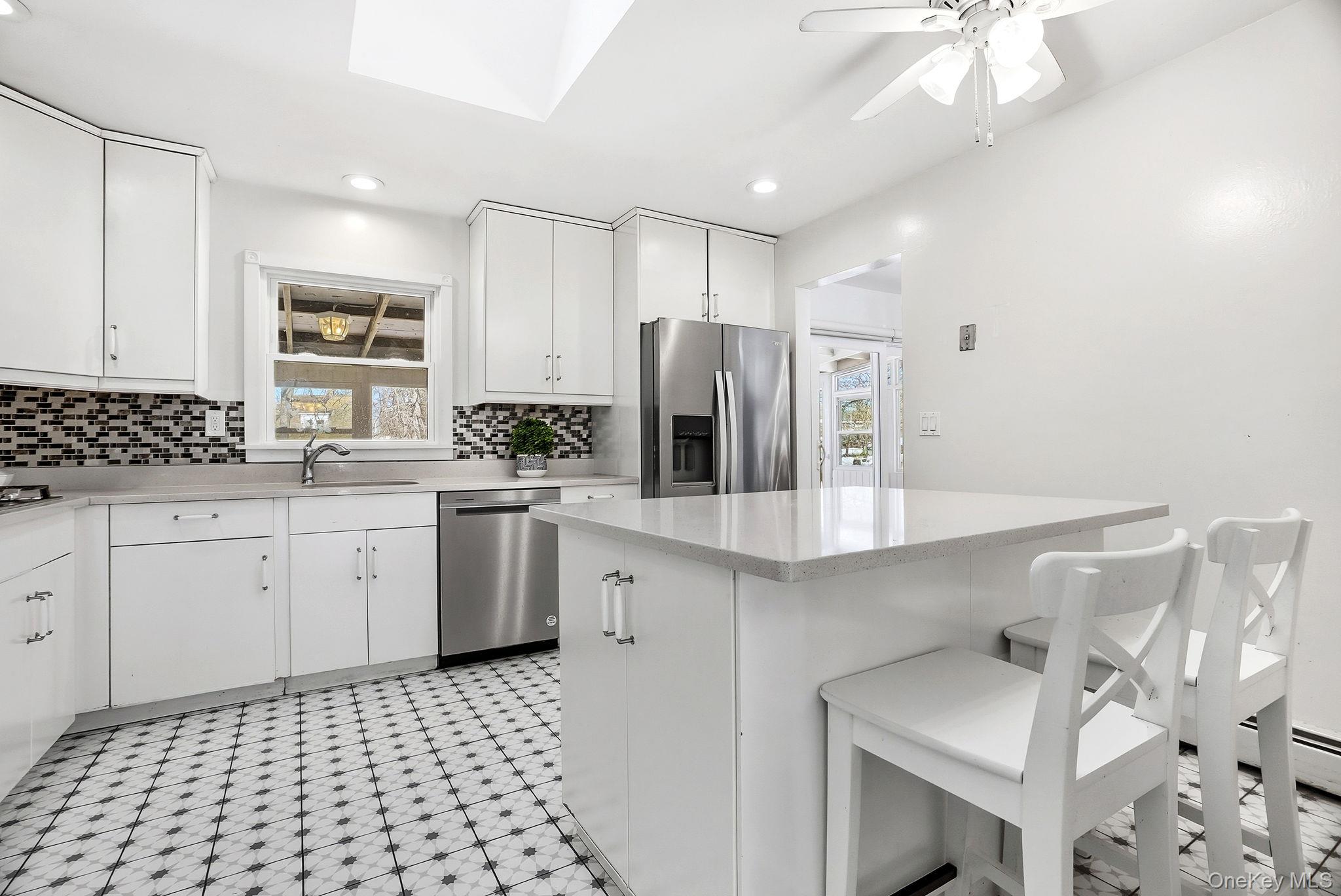 #7 photo, 4 Laura Drive, Airmont , NY 10952