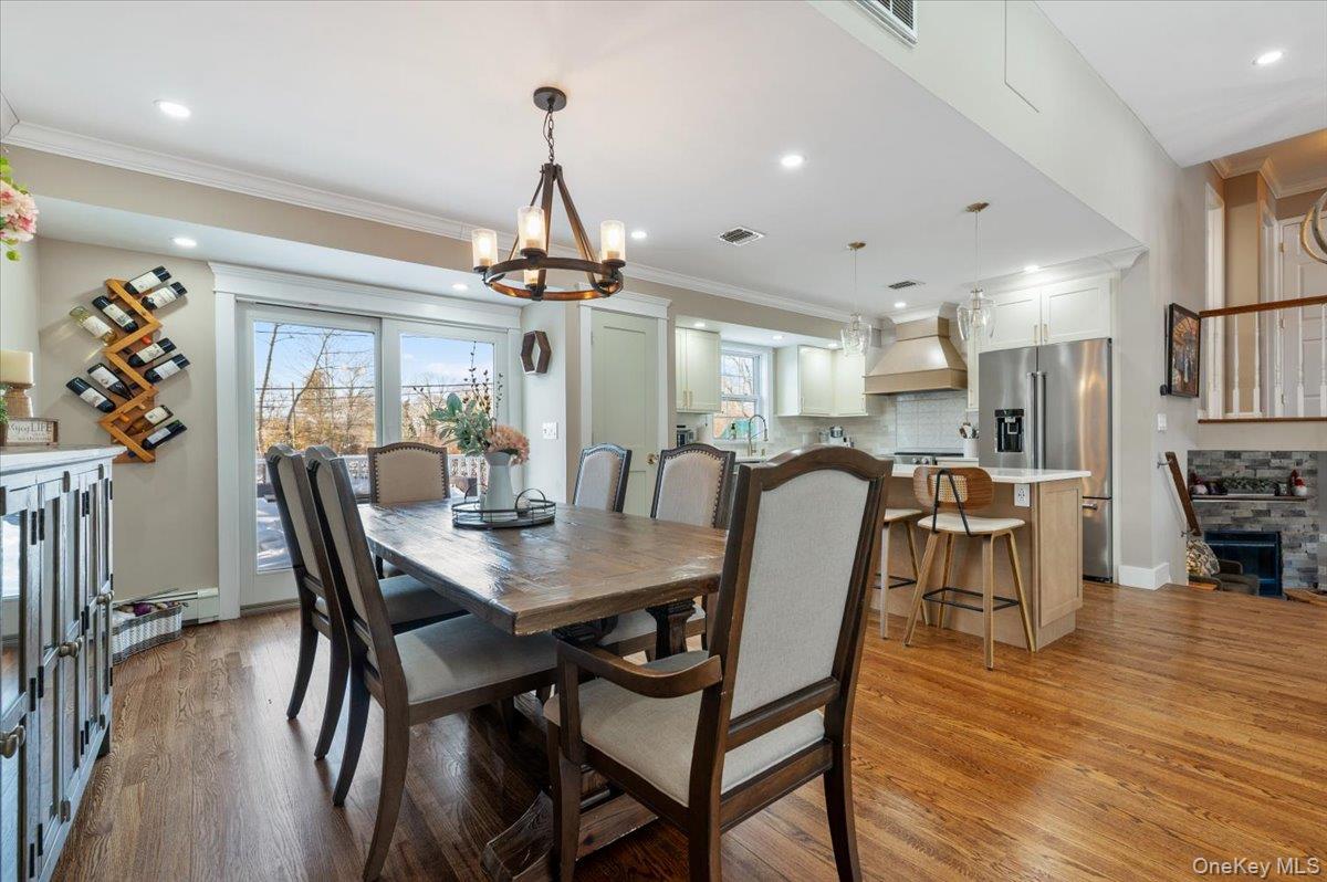 #10 photo, 46 Lincoln Street, Farmingdale , NY 11735