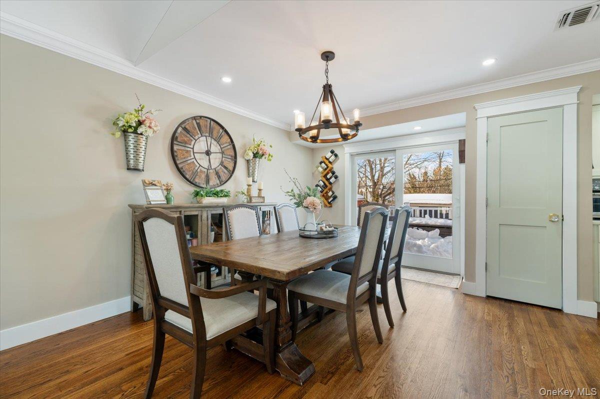 #11 photo, 46 Lincoln Street, Farmingdale , NY 11735