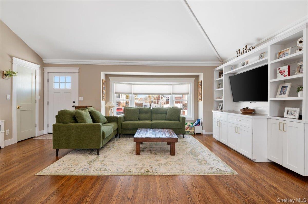 #7 photo, 46 Lincoln Street, Farmingdale , NY 11735