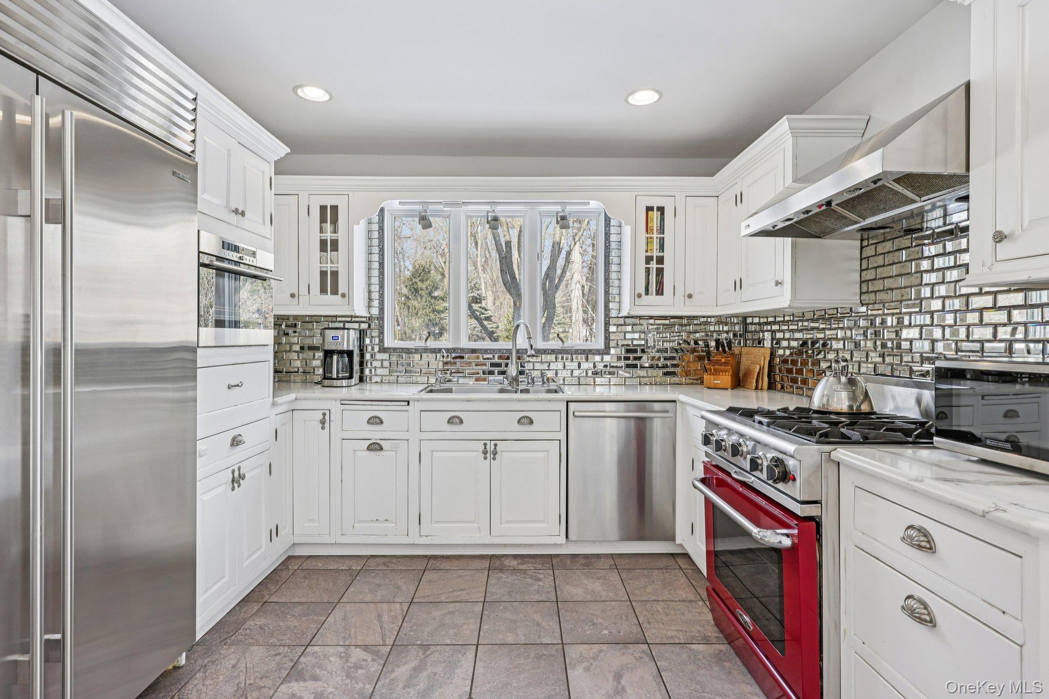 #11 photo, 56 Hewitt Avenue, Bronxville , NY 10708