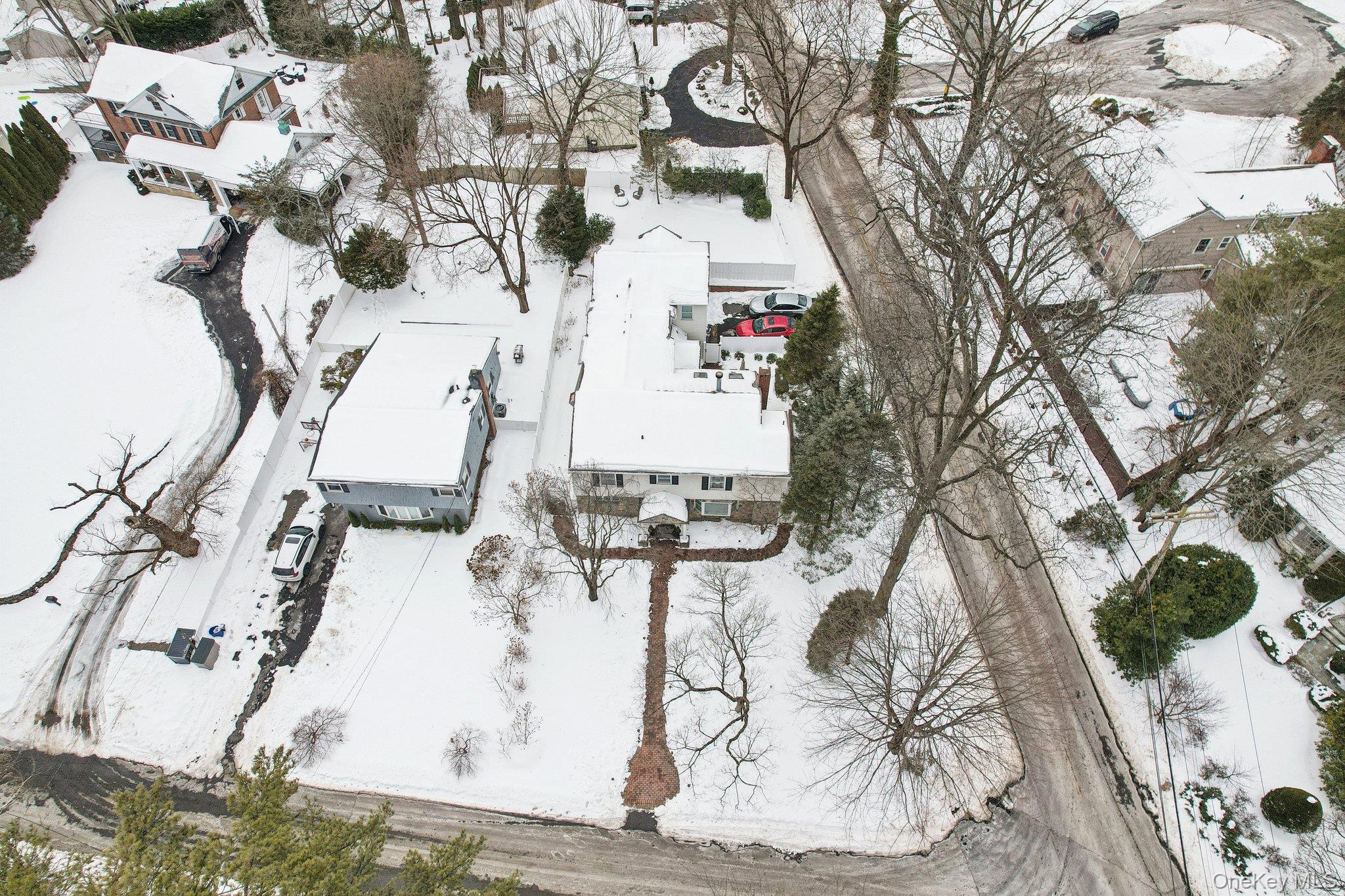 #2 photo, 56 Hewitt Avenue, Bronxville , NY 10708