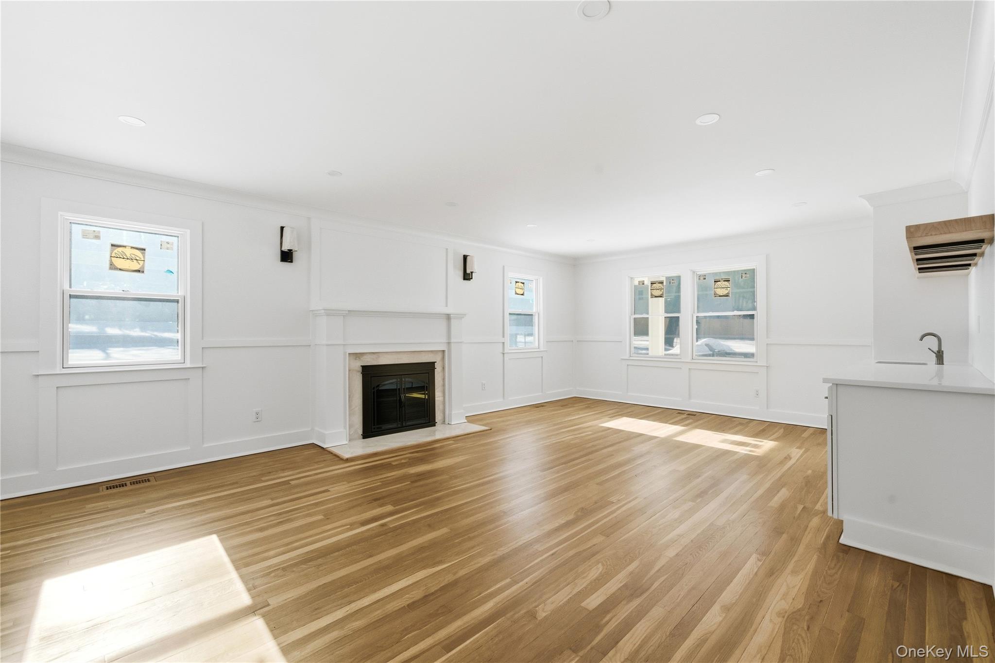 #1 photo, 75 Centerport Road, Greenlawn , NY 11740