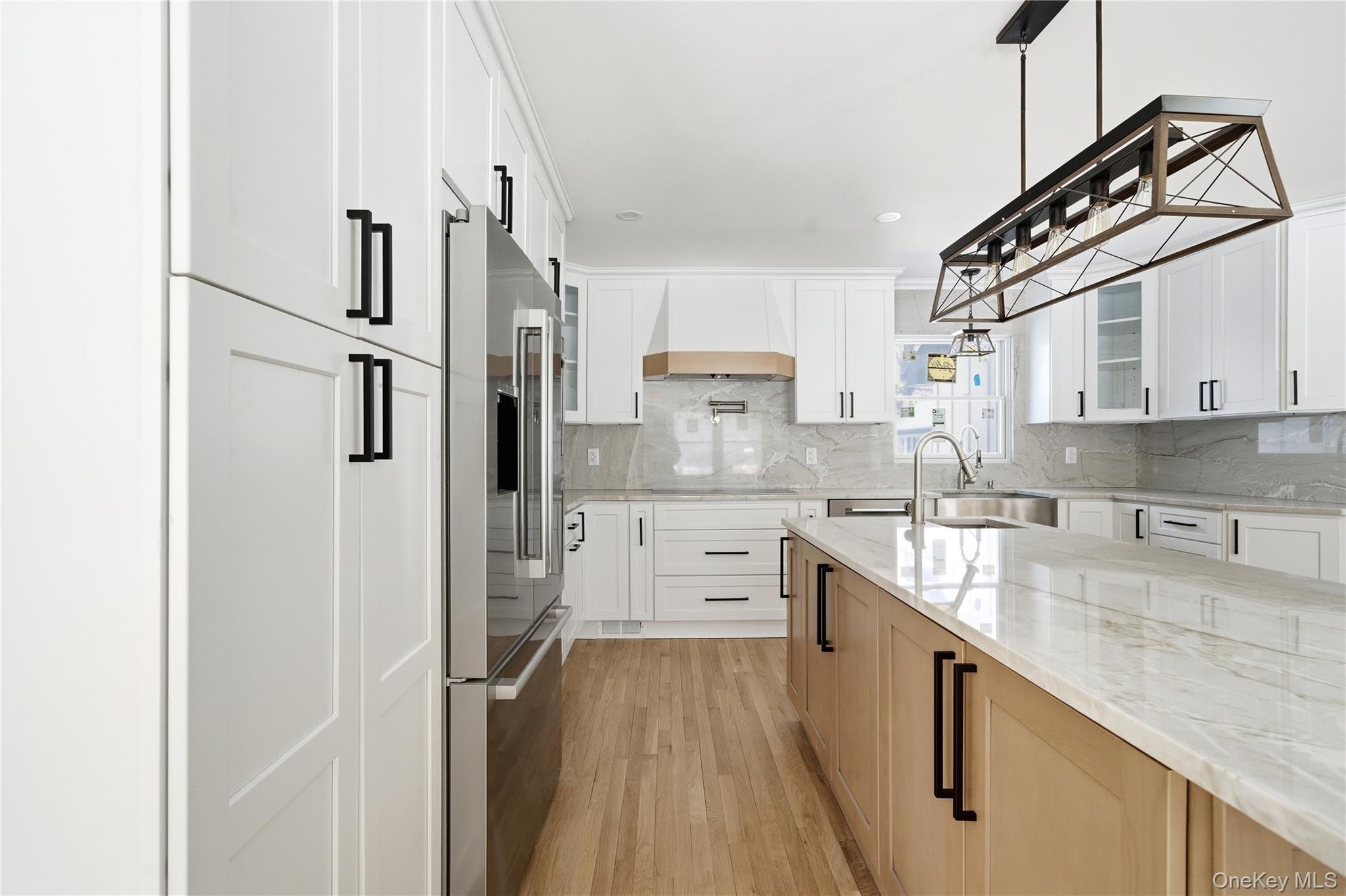 #9 photo, 75 Centerport Road, Greenlawn , NY 11740