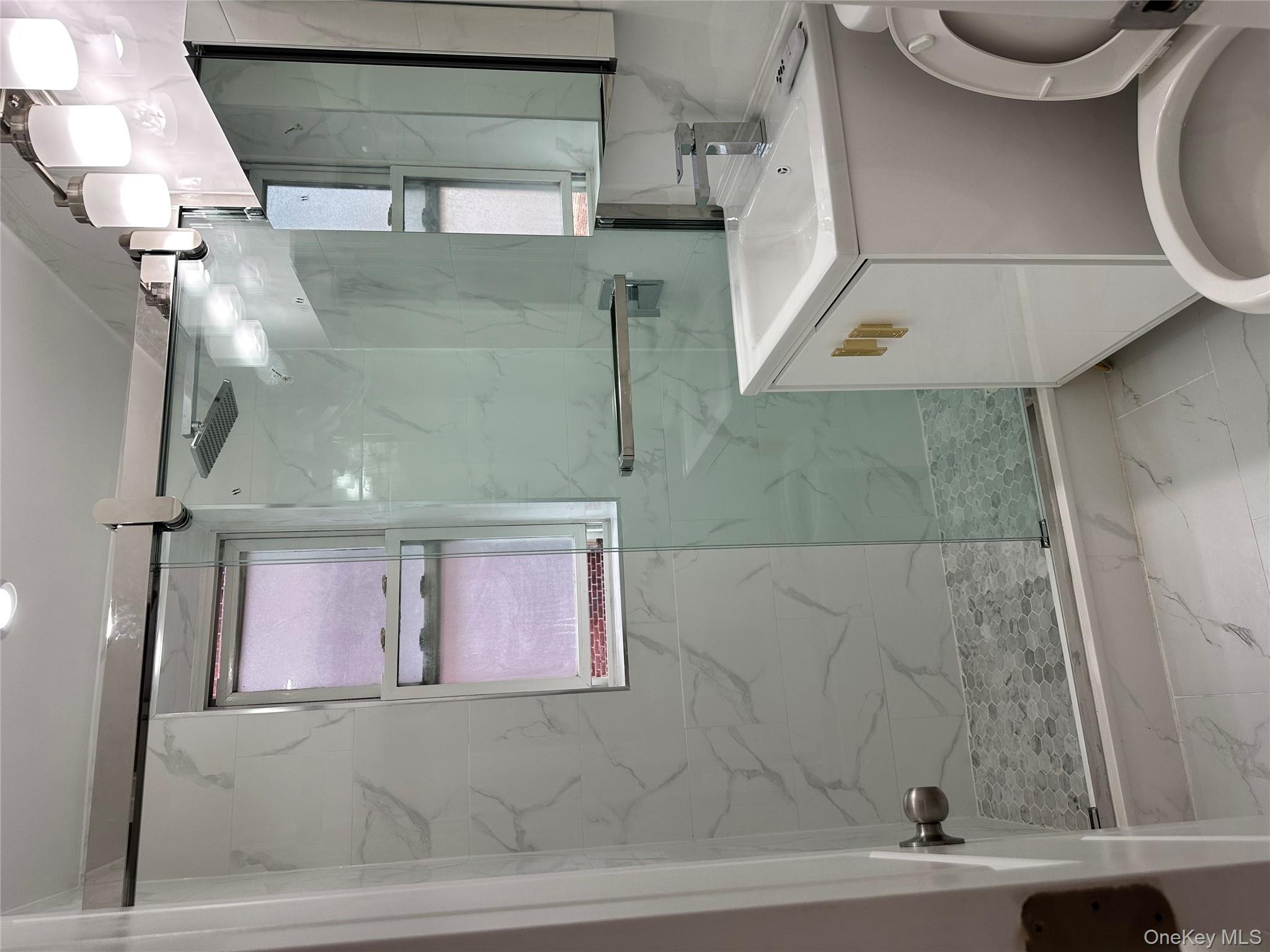 #17 photo, 43-43 Kissena Boulevard, קווינס Flushing , NY 11355