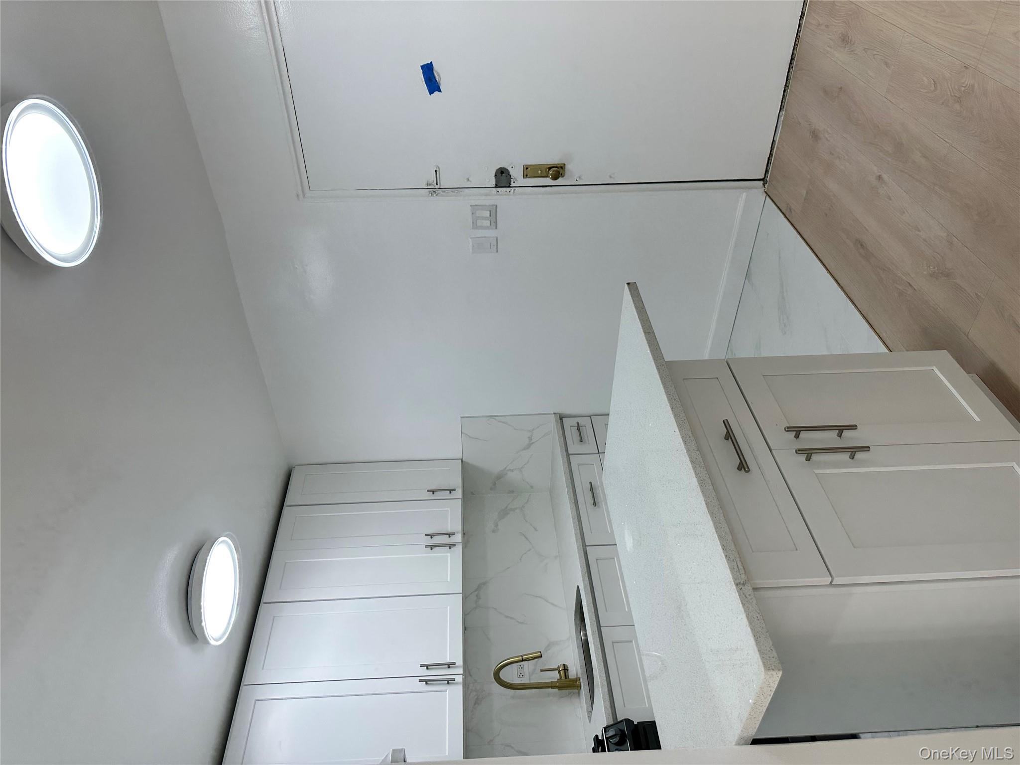 #19 photo, 43-43 Kissena Boulevard, קווינס Flushing , NY 11355