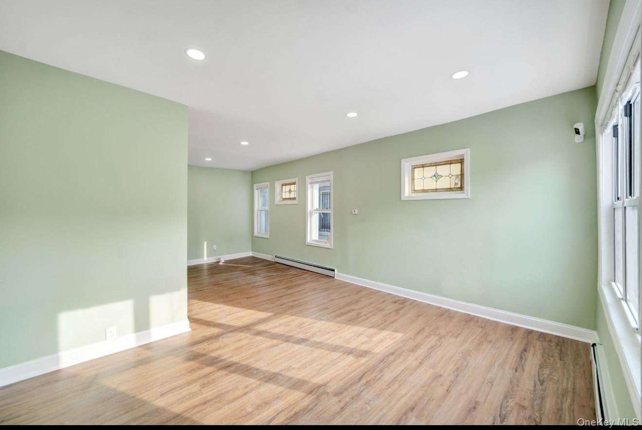 #4 photo, 11915 145th Street, קווינס Jamaica , NY 11436