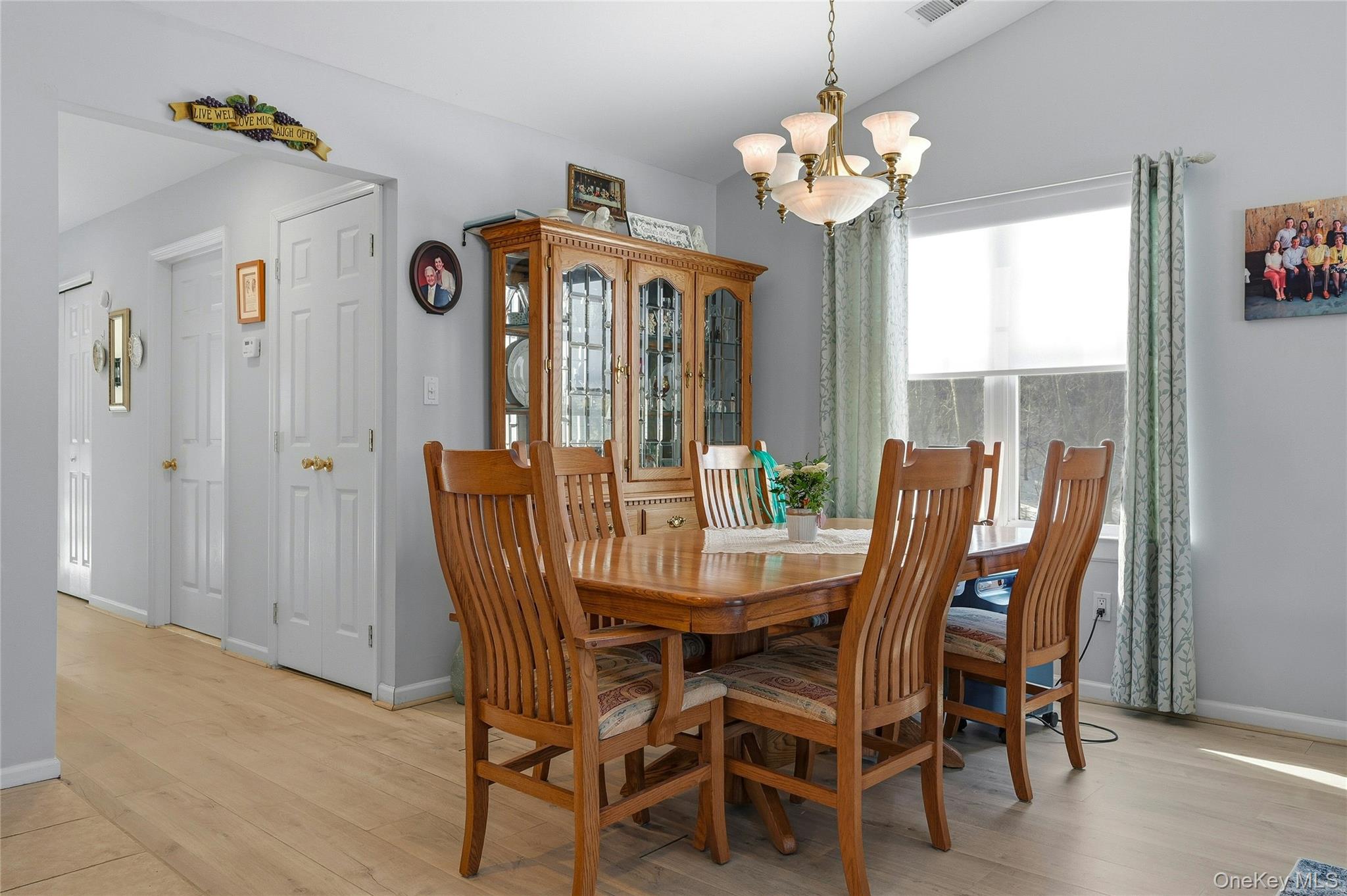 #12 photo, 54 Morley Circle, सफ़ोक काउंटी Melville , NY 11747