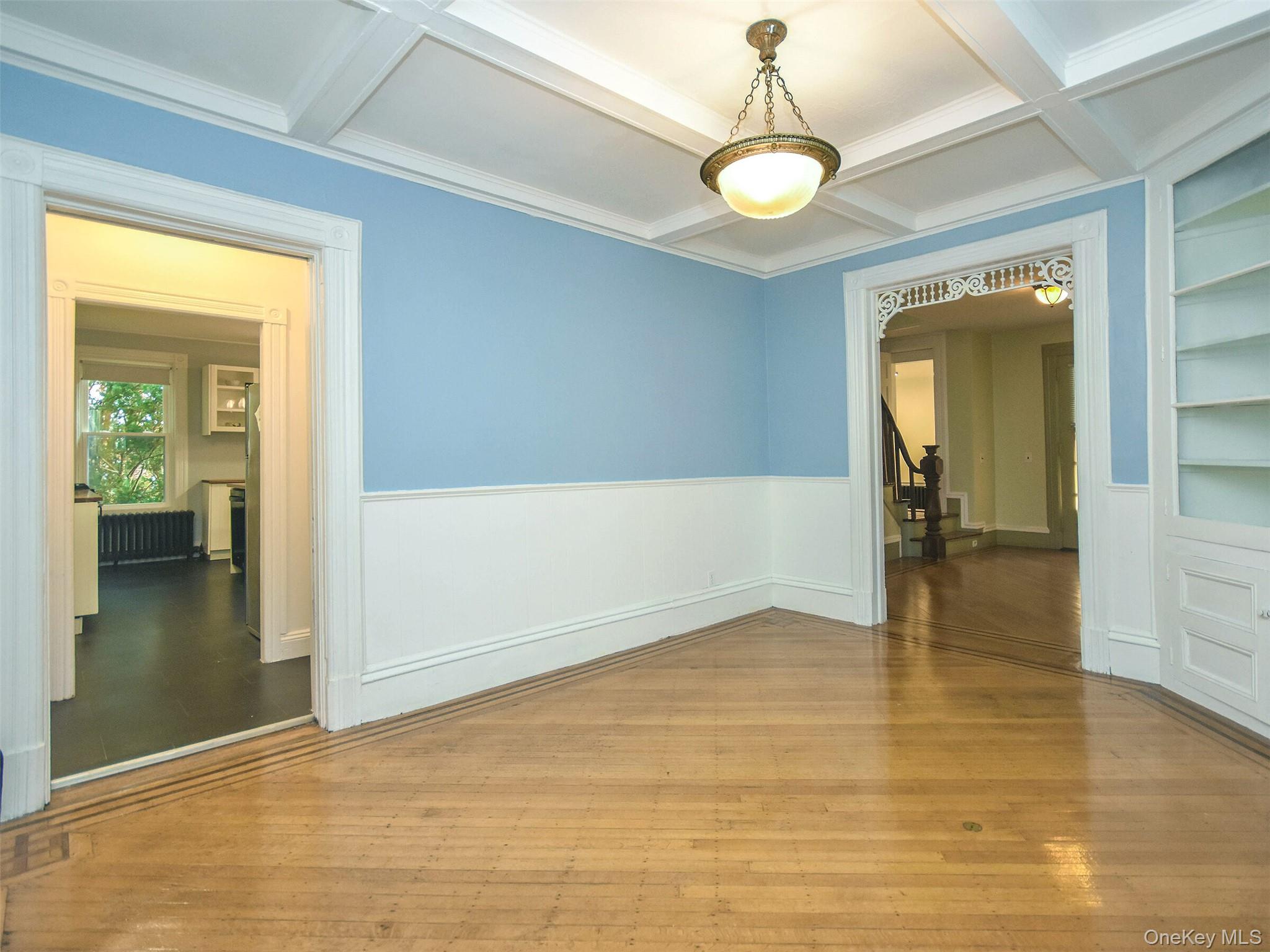 #12 photo, 27 Summit Avenue, מחוז נסאו Sea Cliff , NY 11579