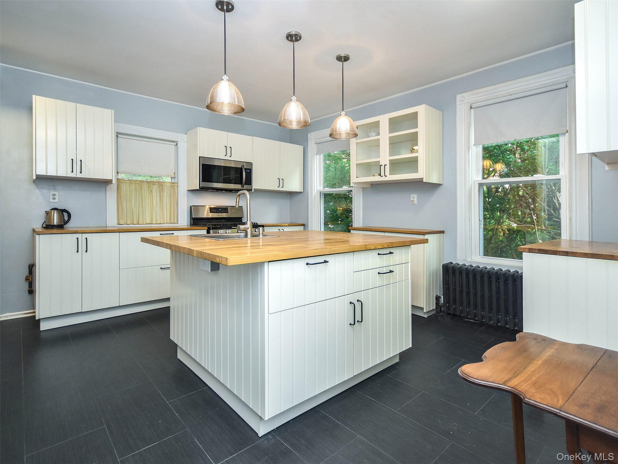 #13 photo, 27 Summit Avenue, מחוז נסאו Sea Cliff , NY 11579