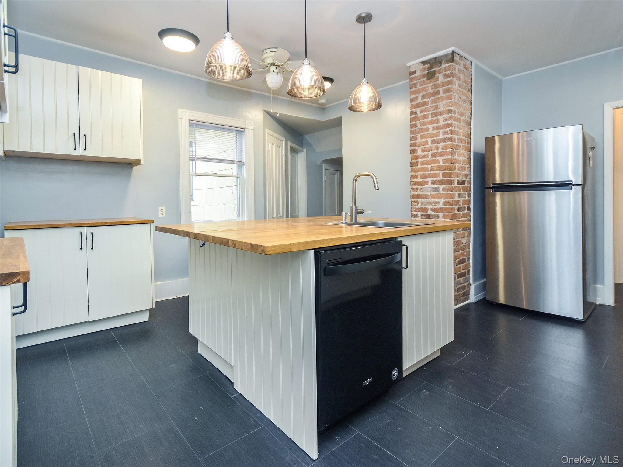 #15 photo, 27 Summit Avenue, מחוז נסאו Sea Cliff , NY 11579