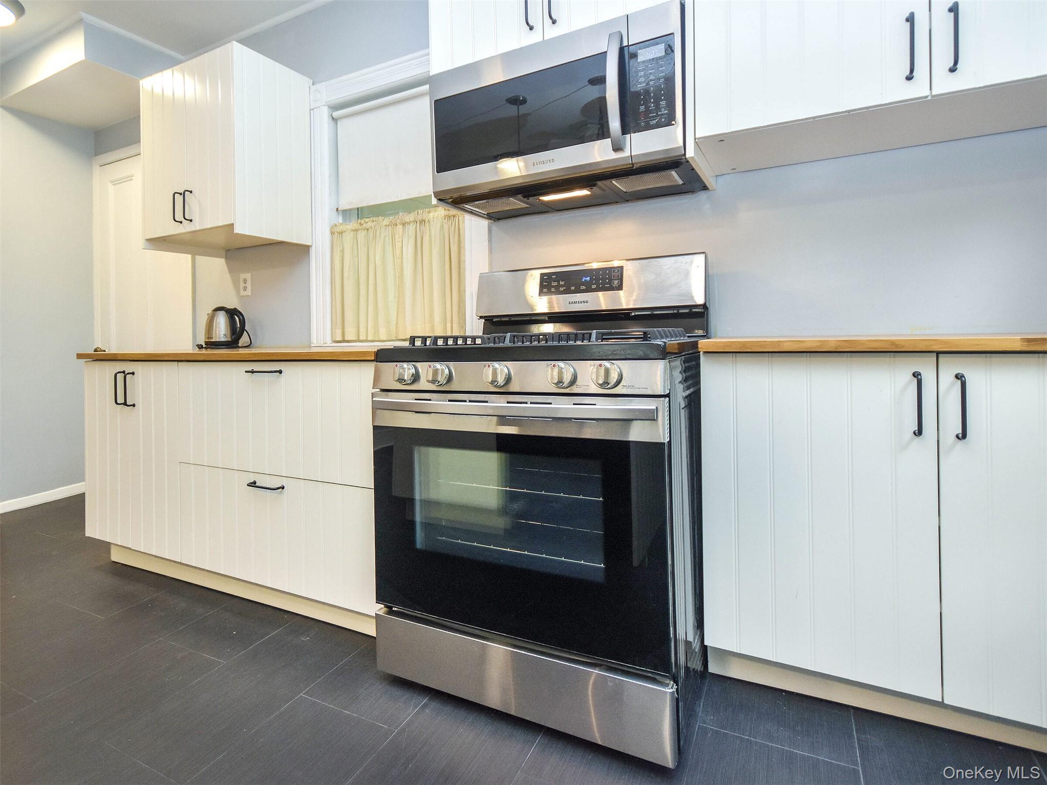 #16 photo, 27 Summit Avenue, מחוז נסאו Sea Cliff , NY 11579