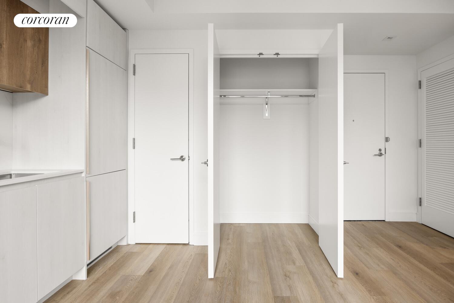 #5 photo, 644 E 14TH Street, مانهاتن East Village , NY 10009