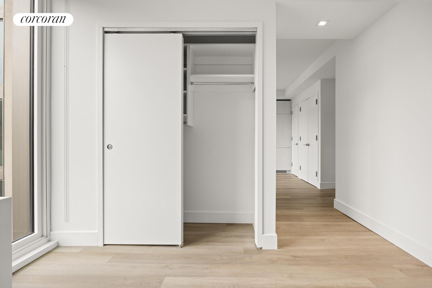 #7 photo, 644 E 14TH Street, مانهاتن East Village , NY 10009