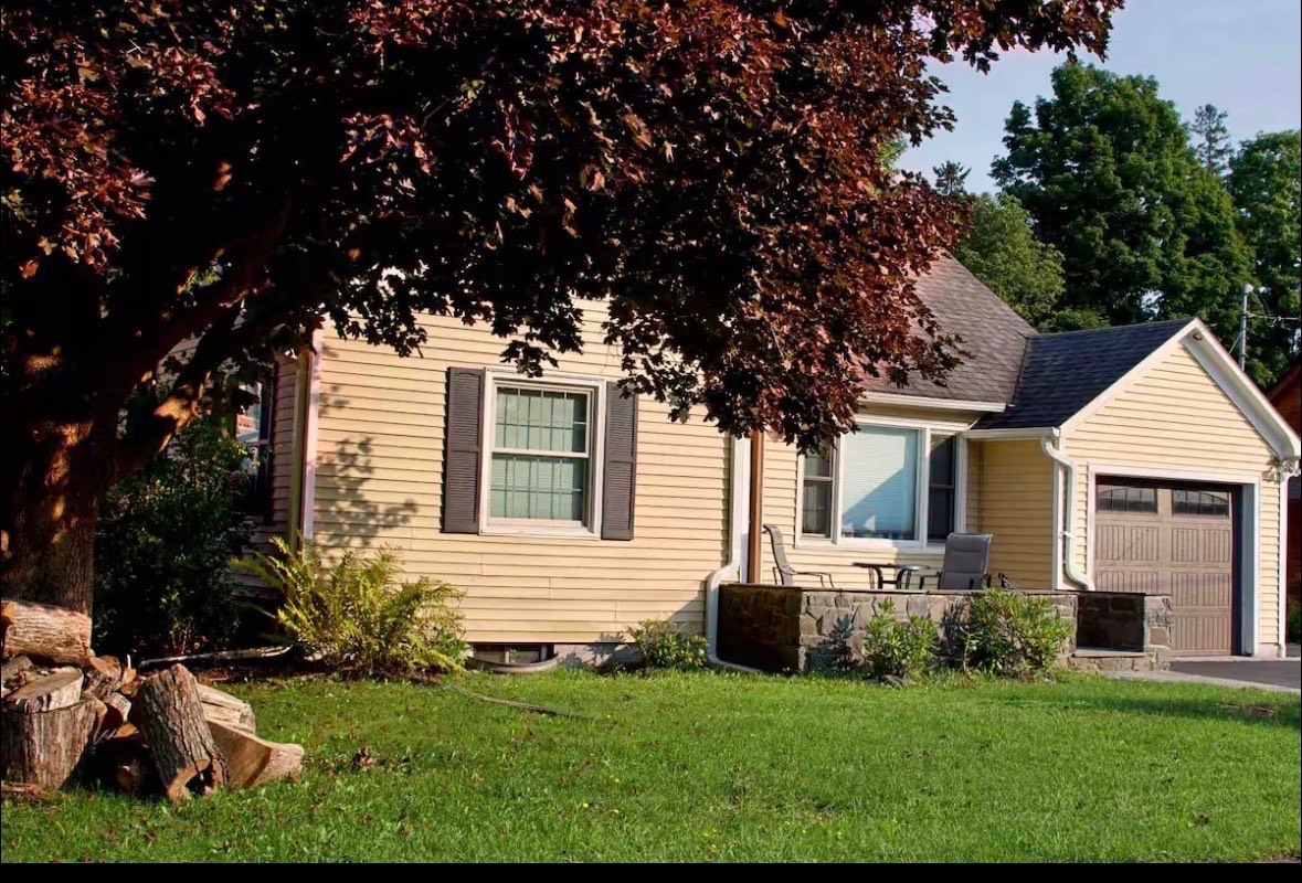 #2 photo, 28 Central Ave, Hunter , NY 12442