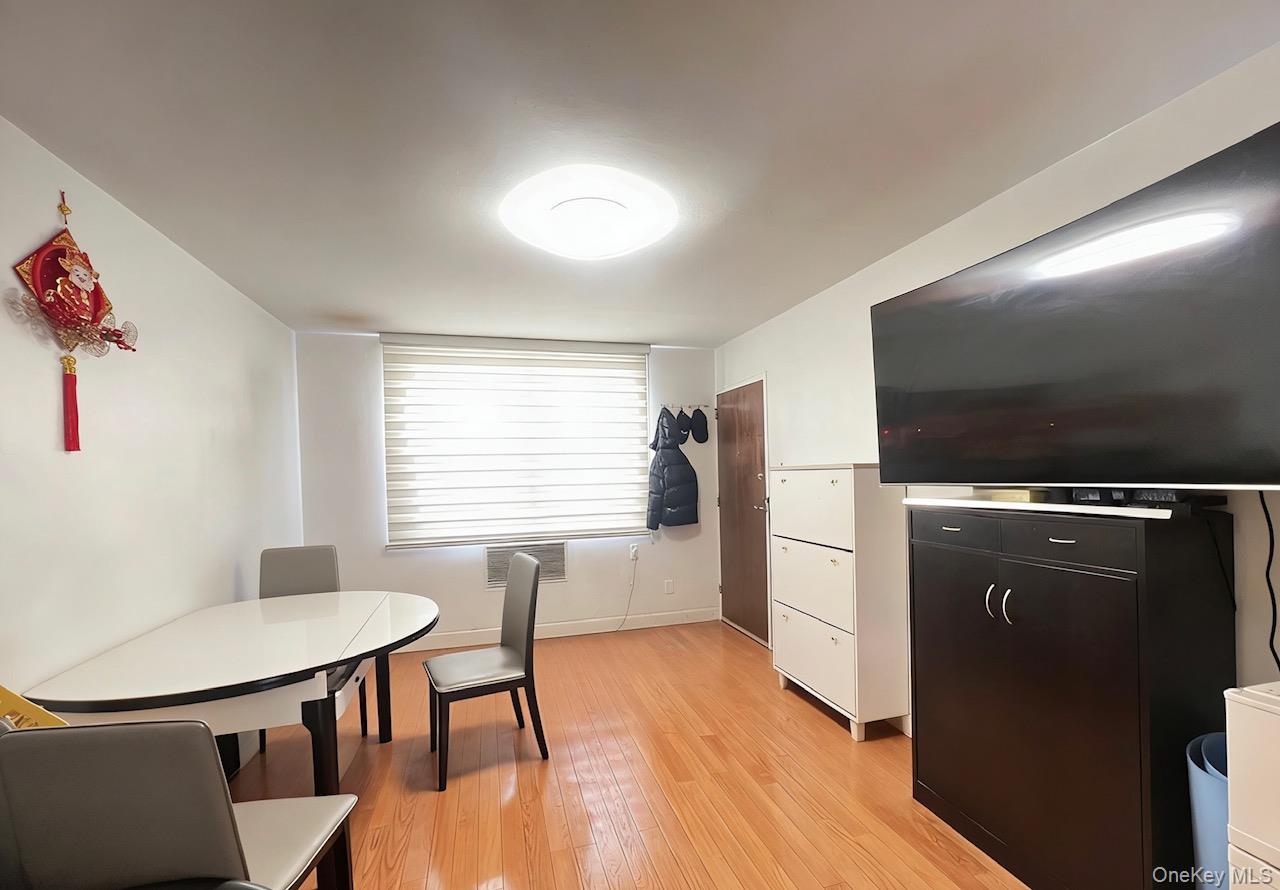 #9 photo, 6838 136th Street, Flushing , NY 11367