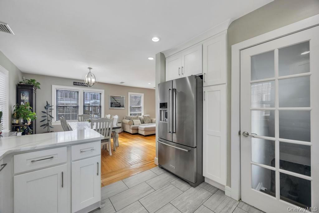 #10 photo, 970 Benris Avenue, Franklin Square , NY 11010