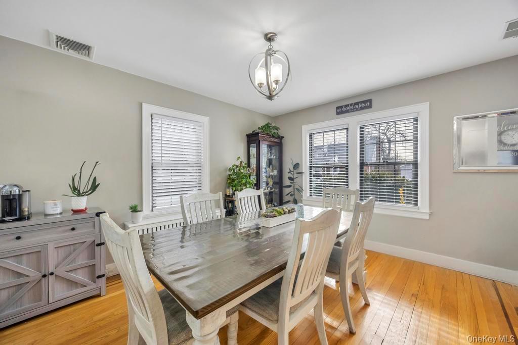 #6 photo, 970 Benris Avenue, Franklin Square , NY 11010