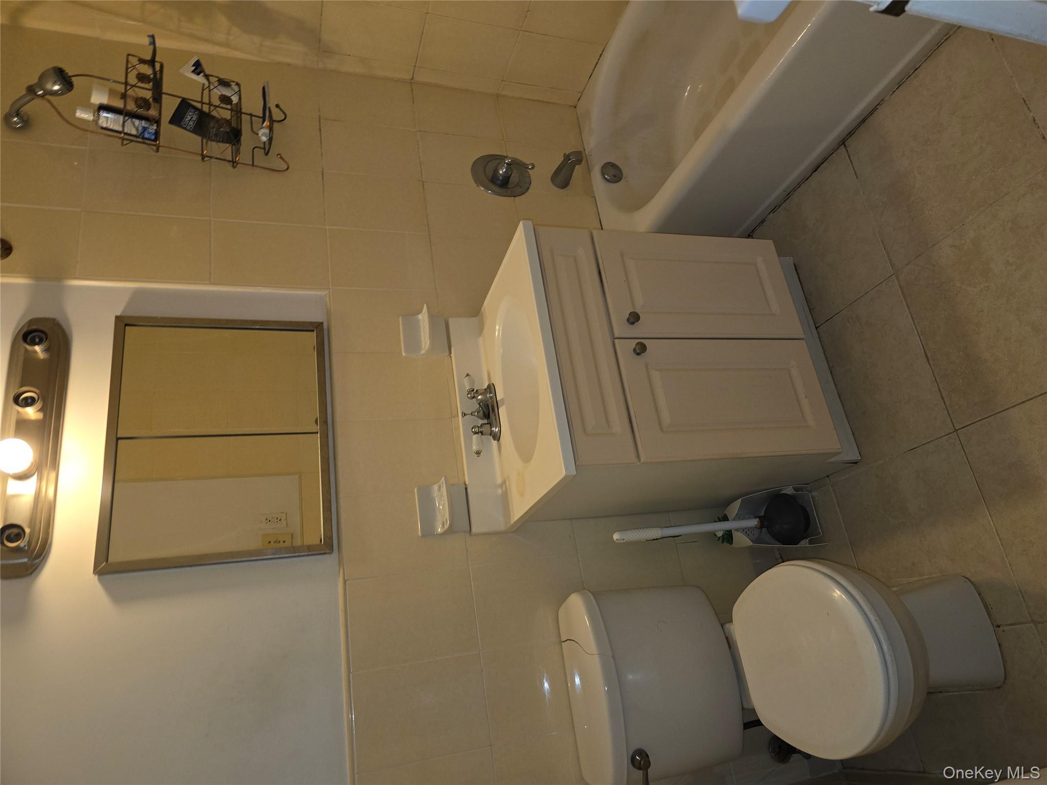 #13 photo, 1332 Metropolitan Avenue, Bronx , NY 10462