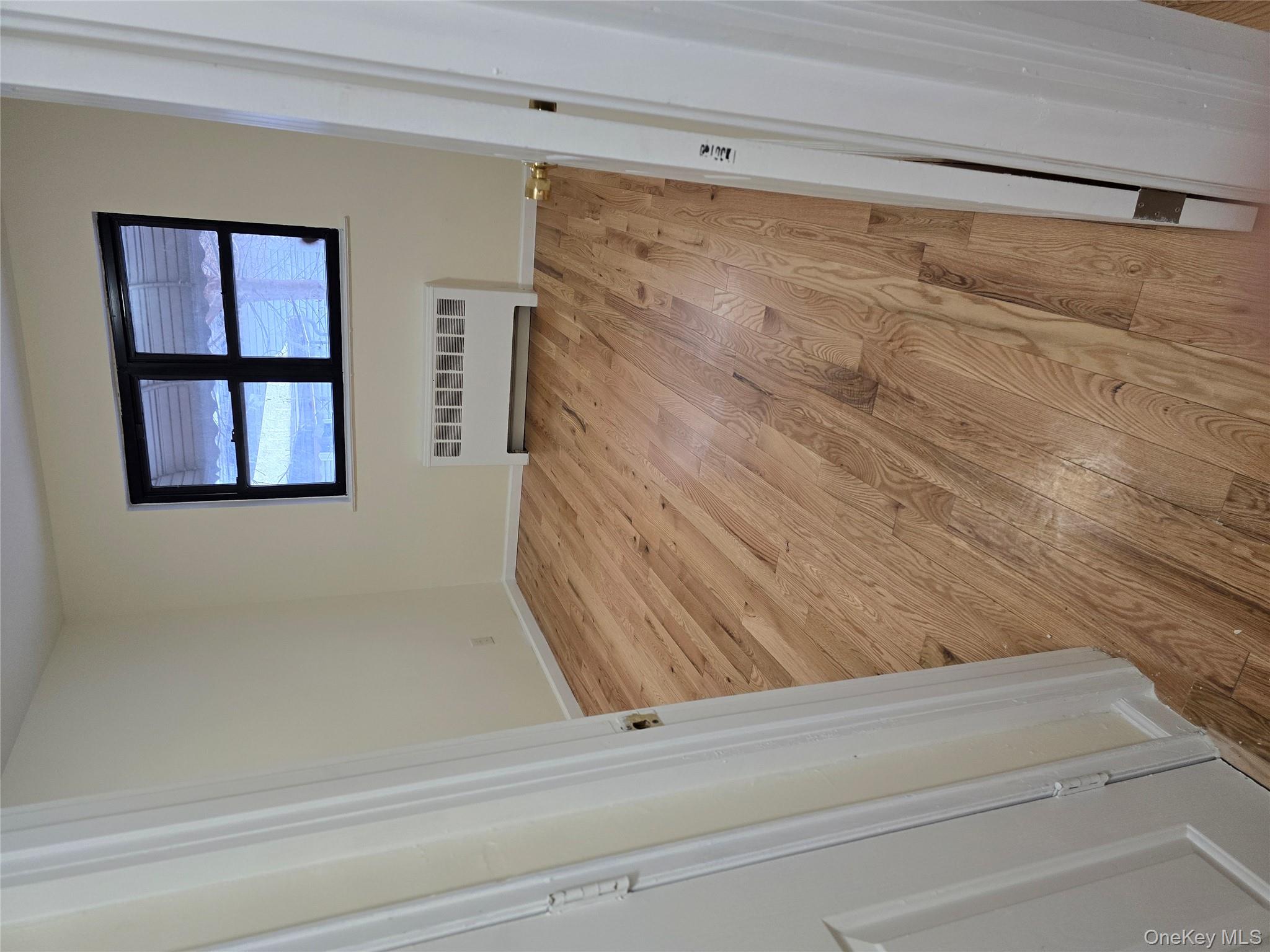 #14 photo, 1792 Lacombe Avenue, Бронкс ‖ Bronx , NY 10473