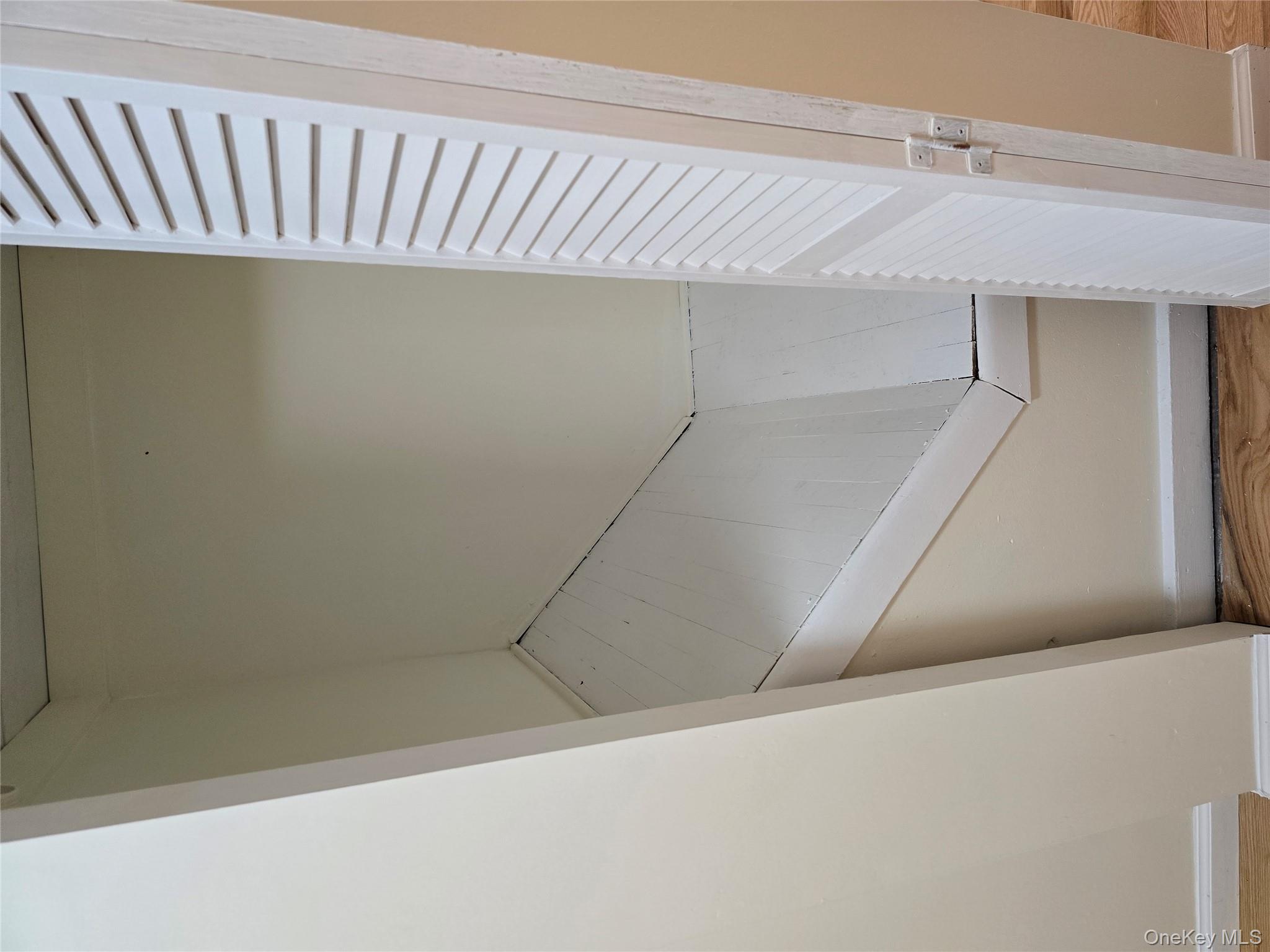 #5 photo, 1792 Lacombe Avenue, Бронкс ‖ Bronx , NY 10473