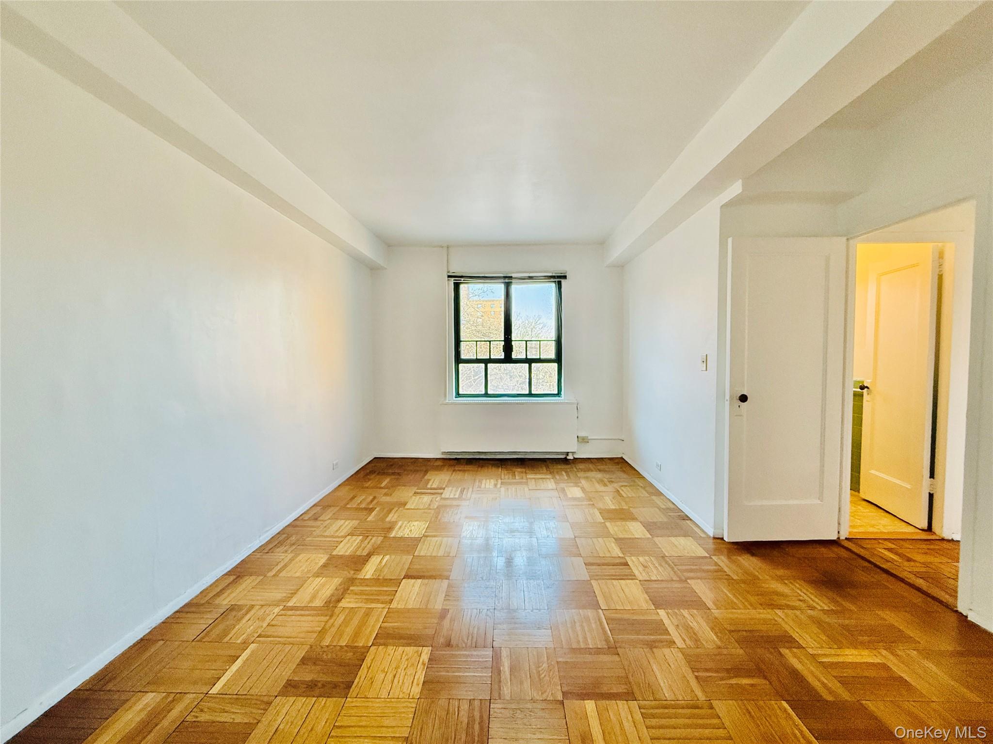 #10 photo, 1562 Unionport Road, Bronx , NY 10462