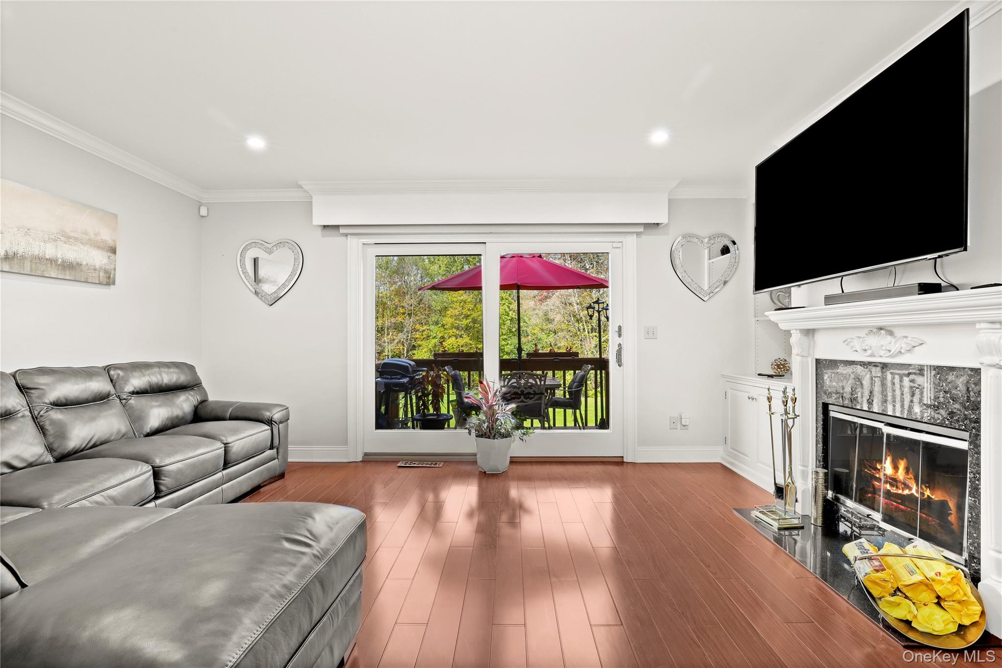 #3 photo, 103 Twin Brook Court, Carmel , NY 10512