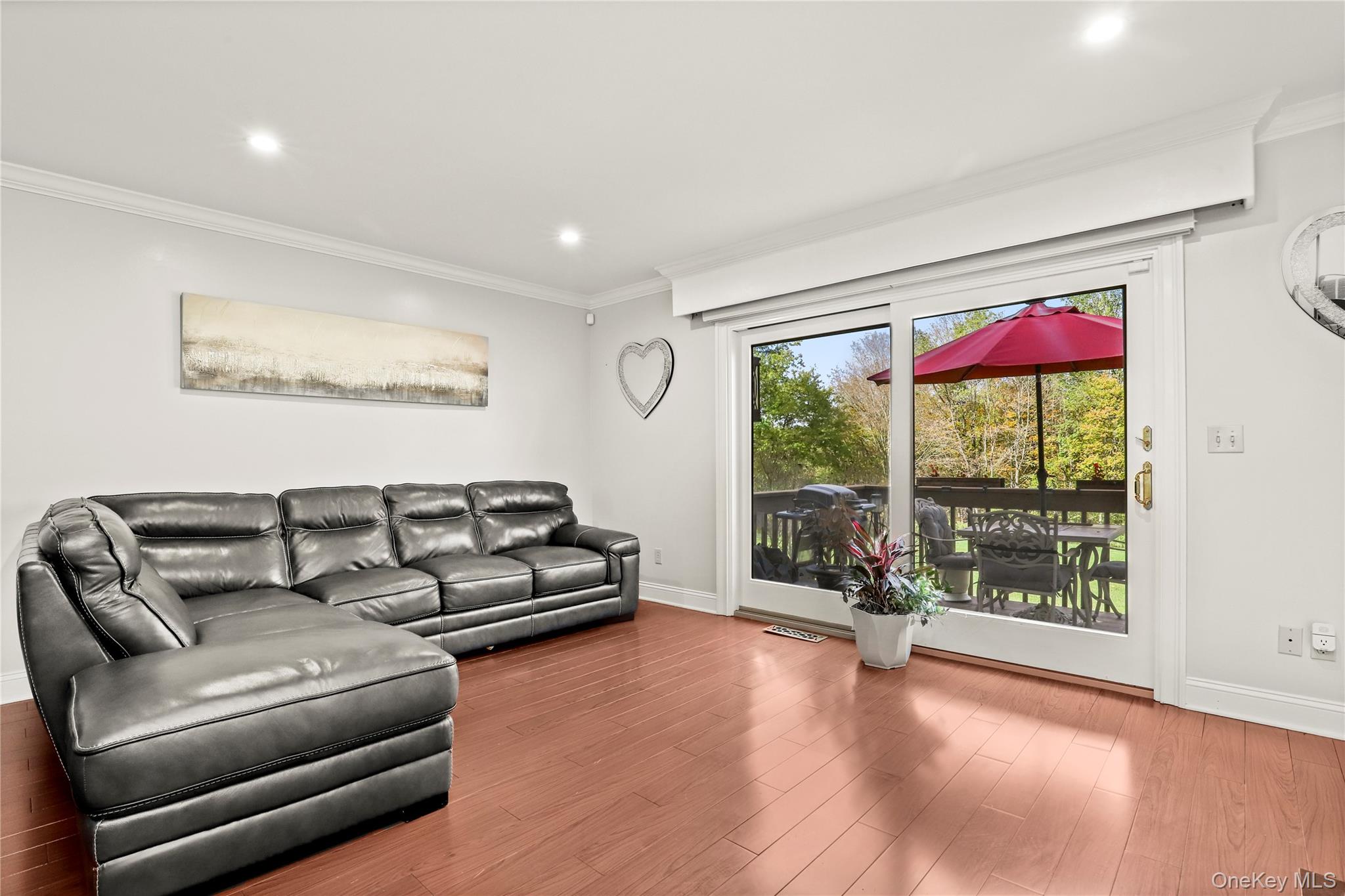 #5 photo, 103 Twin Brook Court, Carmel , NY 10512