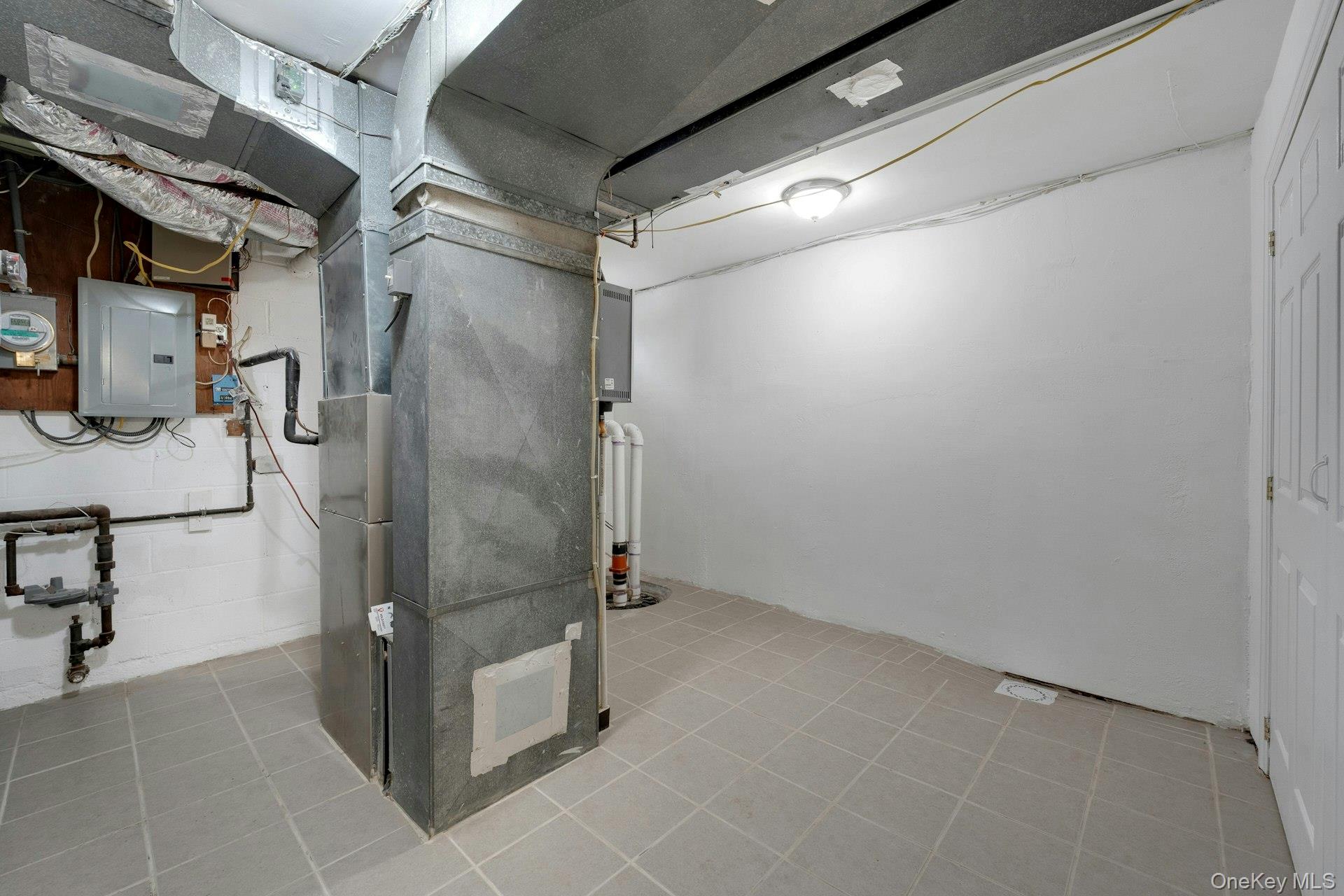 #18 photo, 84 Palmer Avenue, Scarsdale , NY 10583