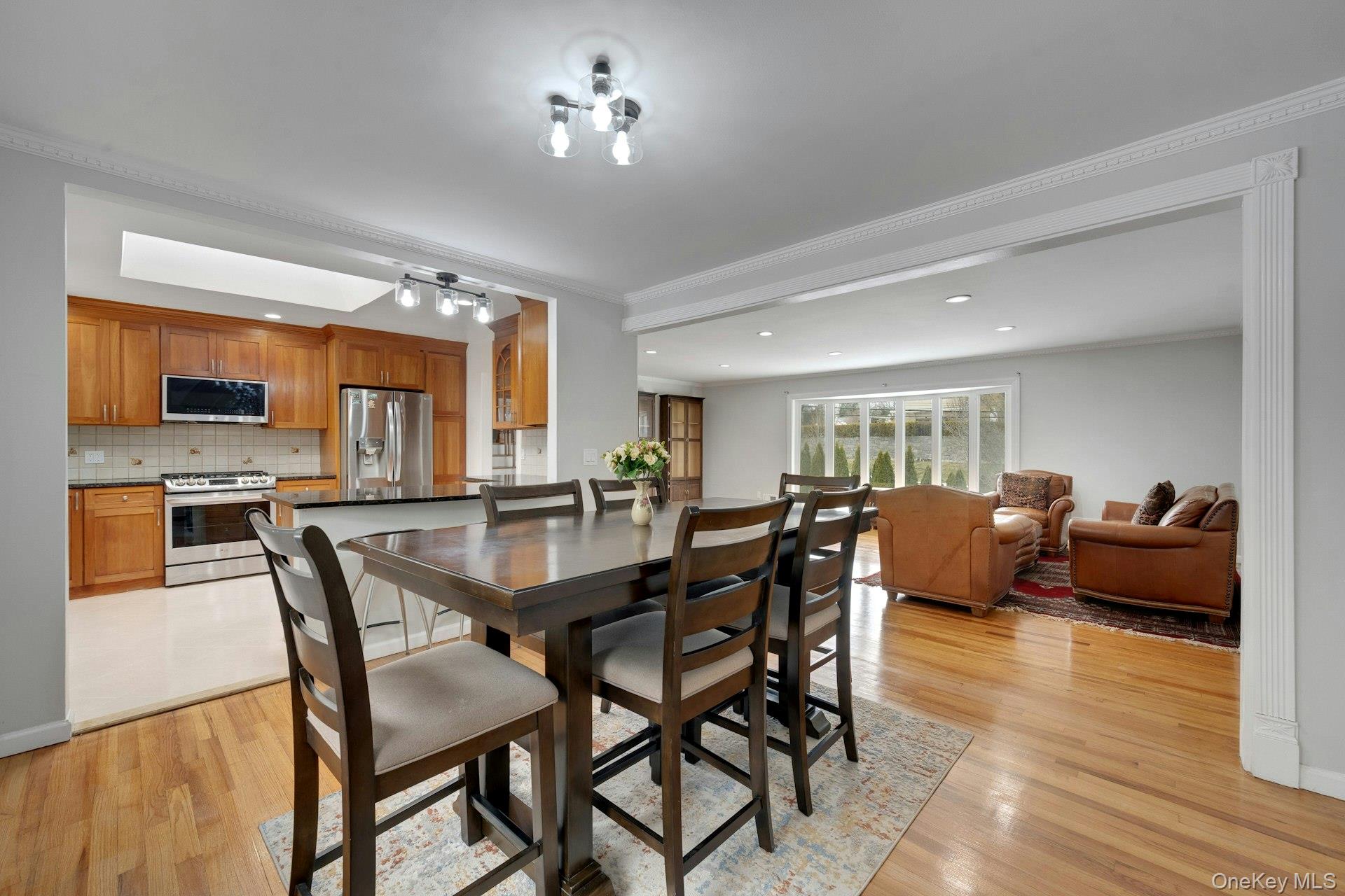 #7 photo, 84 Palmer Avenue, Scarsdale , NY 10583