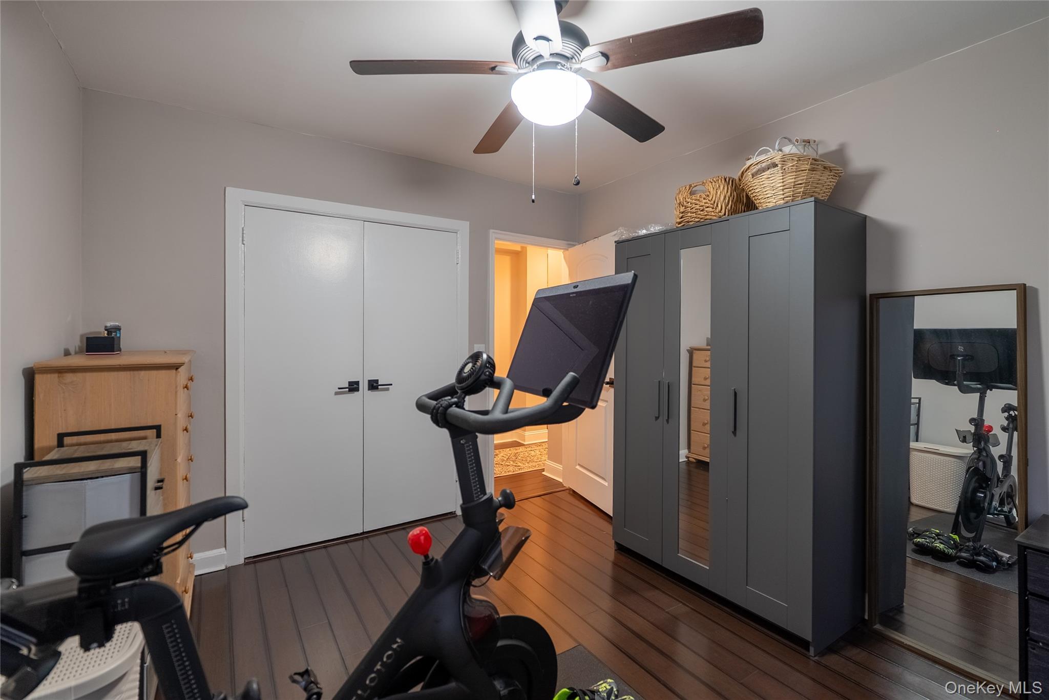 #14 photo, 12 Edwards Street, Roslyn Heights , NY 11577