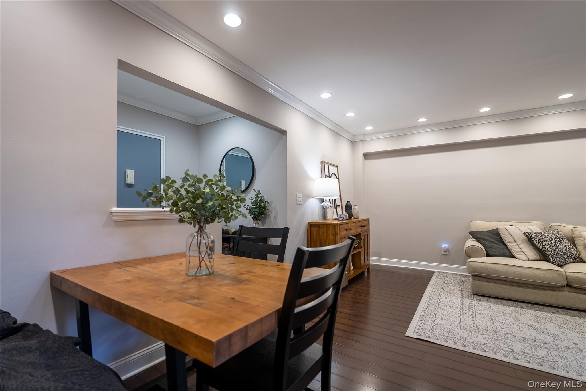 #3 photo, 12 Edwards Street, Roslyn Heights , NY 11577