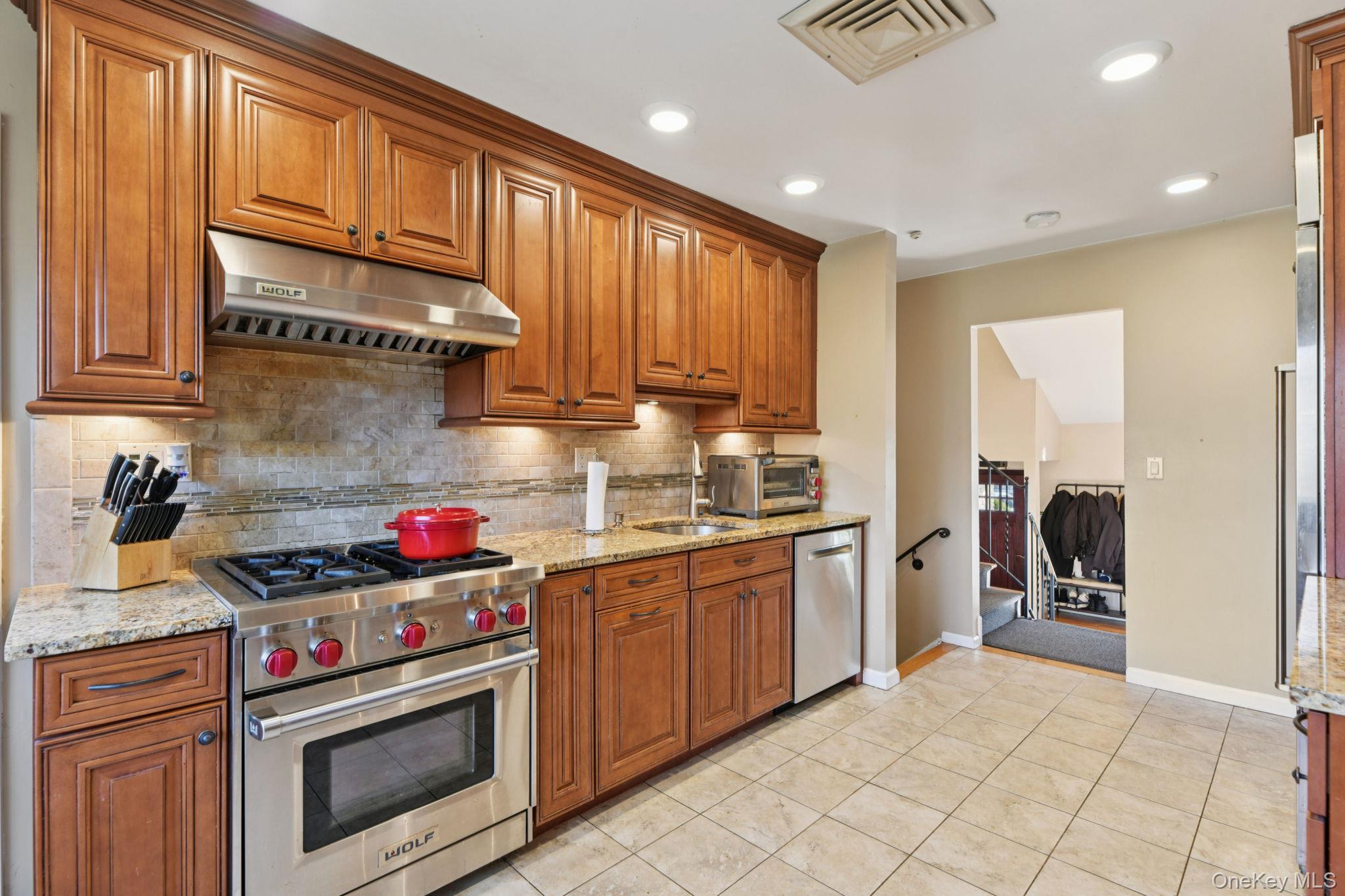 #14 photo, 14 Fairway Drive, Great Neck , NY 11020