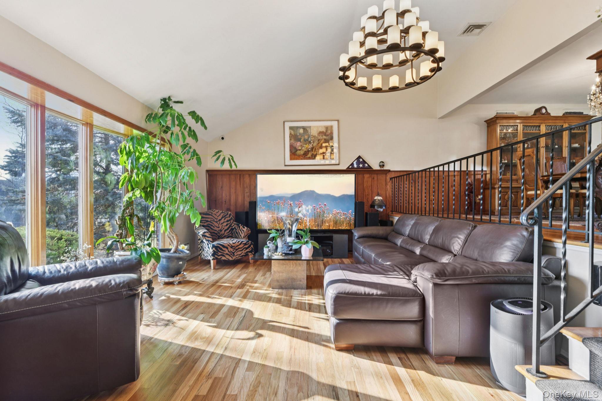 #6 photo, 14 Fairway Drive, Great Neck , NY 11020