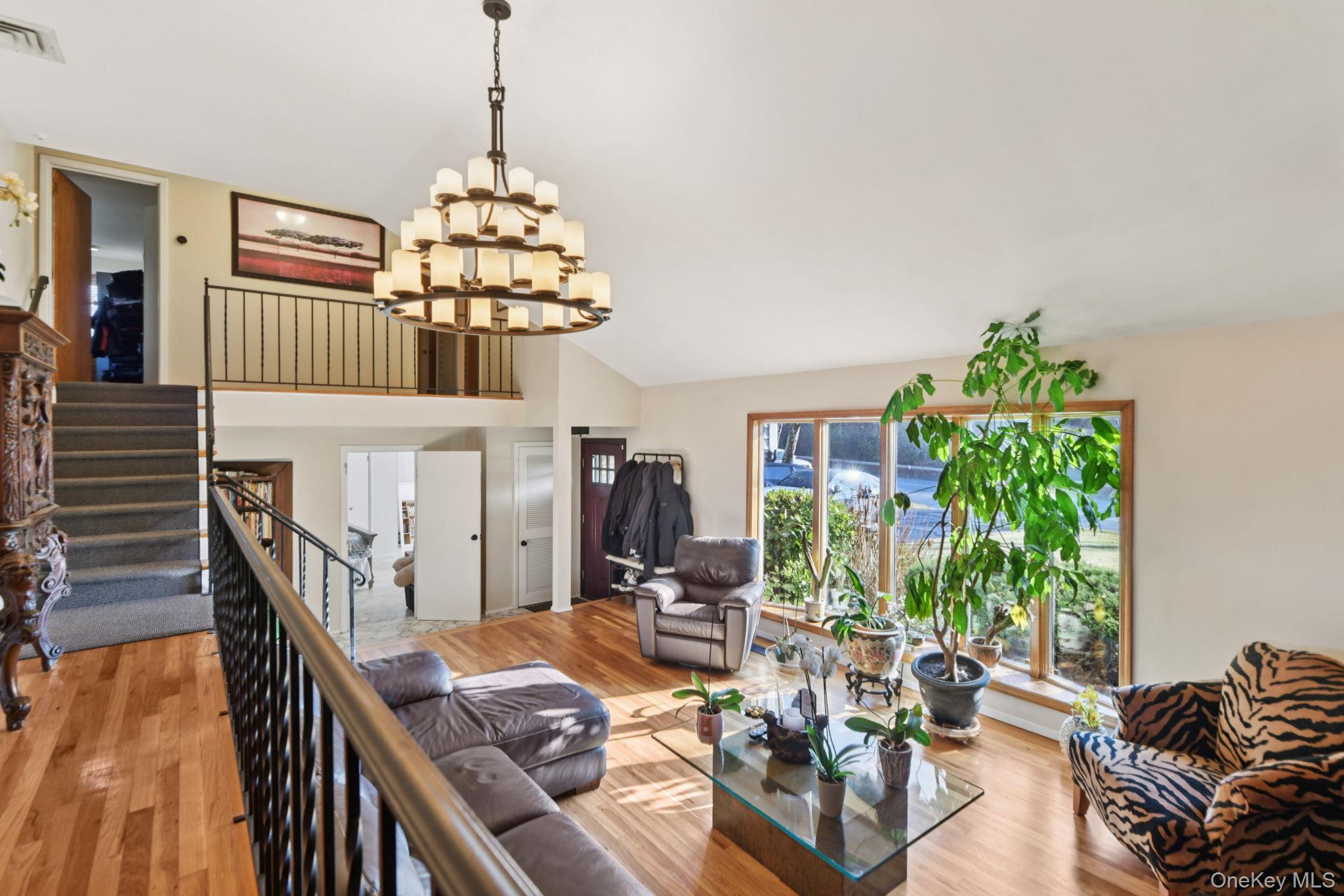 #8 photo, 14 Fairway Drive, Great Neck , NY 11020