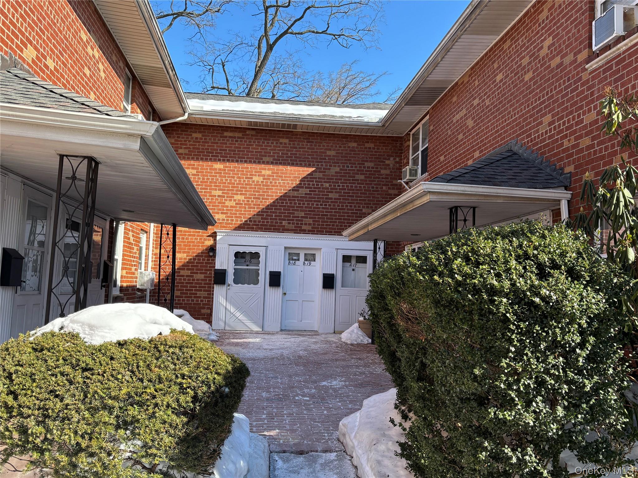 #2 photo, 1690 Grand Avenue, North Baldwin , NY 11510